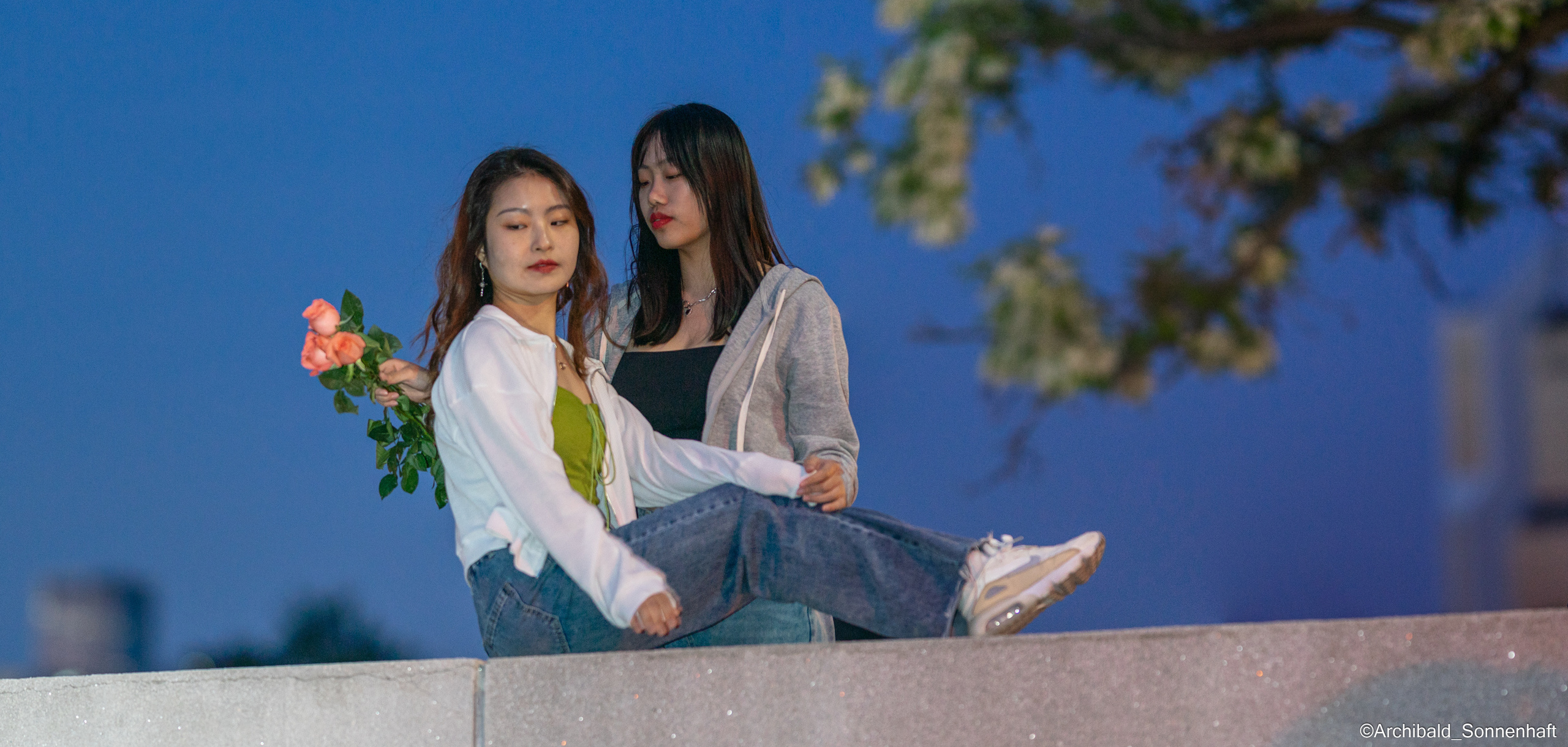 Underground photographers. Photographer in Guangzhou, China. Archibald Sonnenhaft