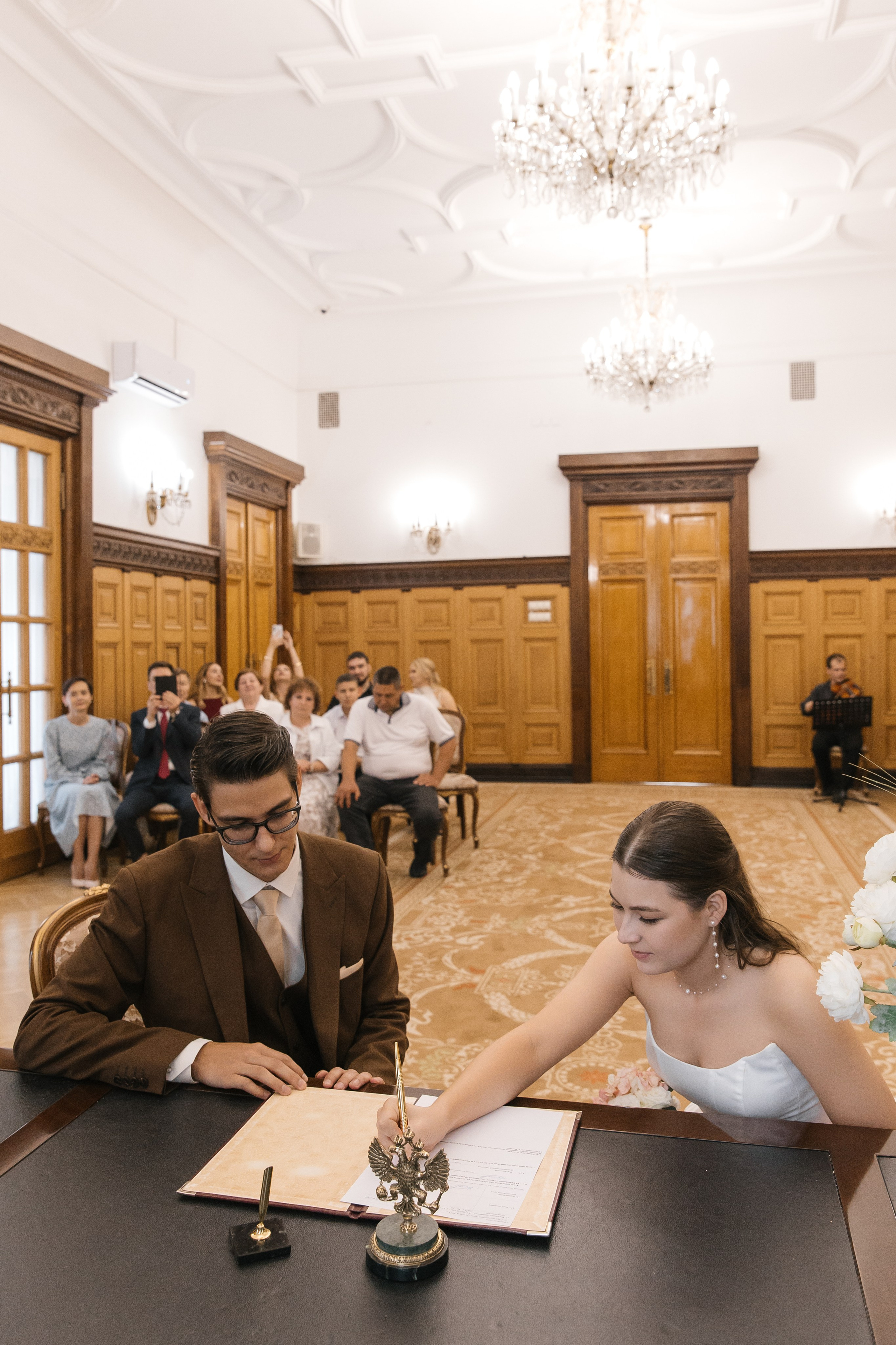 Регистрация брака в Грибоедовском ЗАГСе. Фотограф и видеограф Анна Домашенко
