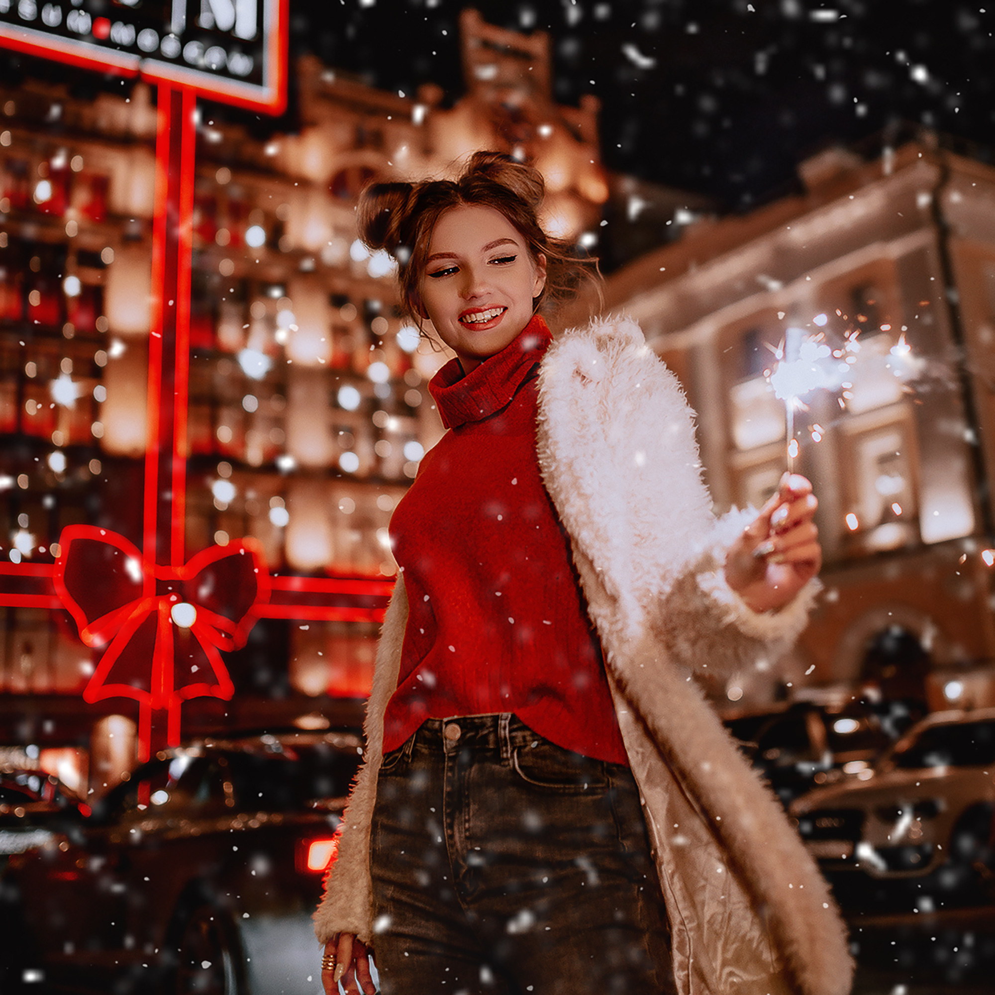 Зимняя прогулочная фотосессия девушки у ЦУМа