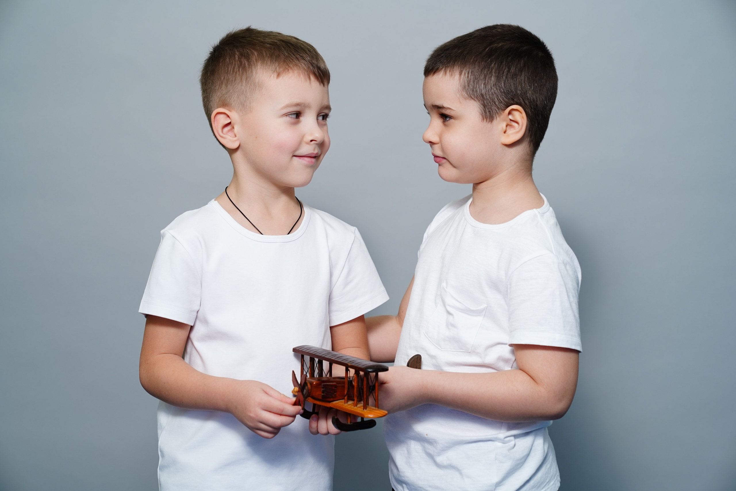 MEMENTO.Выпускные альбомы, школьные, юбилейные и другие книги. Ростов-на-Дону