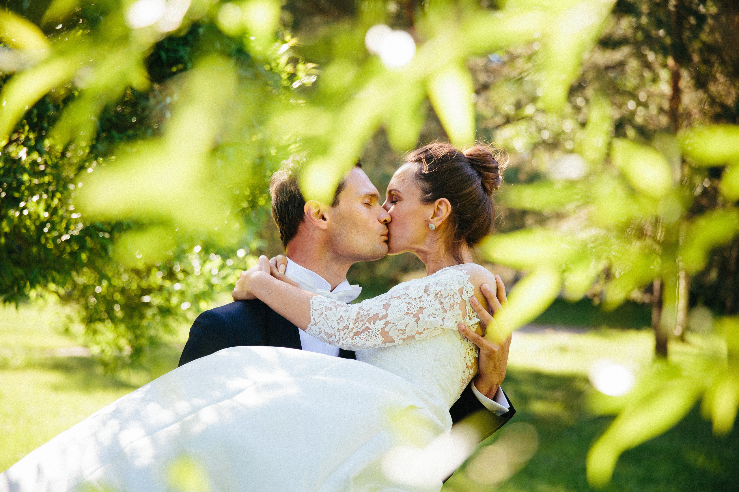 Злата и Сергей. Классическая свадьба для двоих в мае без предрассудков. Александр Чернин. Семейный и событийный фотограф