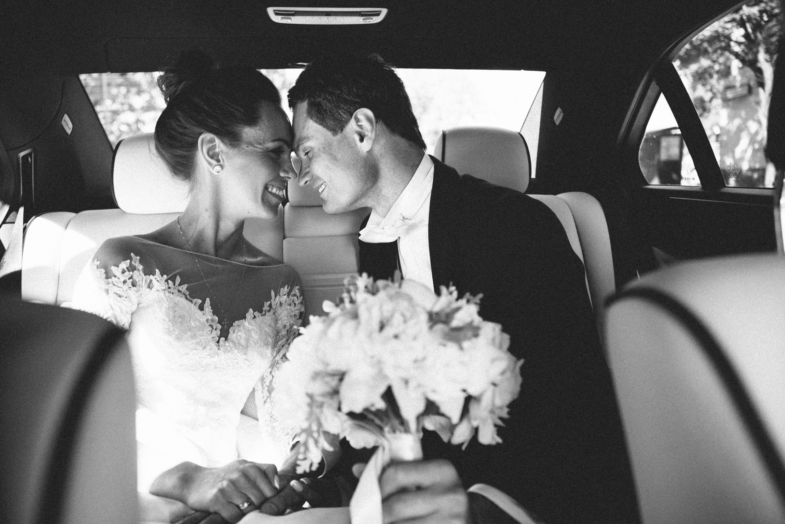 Злата и Сергей. Классическая свадьба для двоих в мае без предрассудков. Александр Чернин. Семейный и событийный фотограф