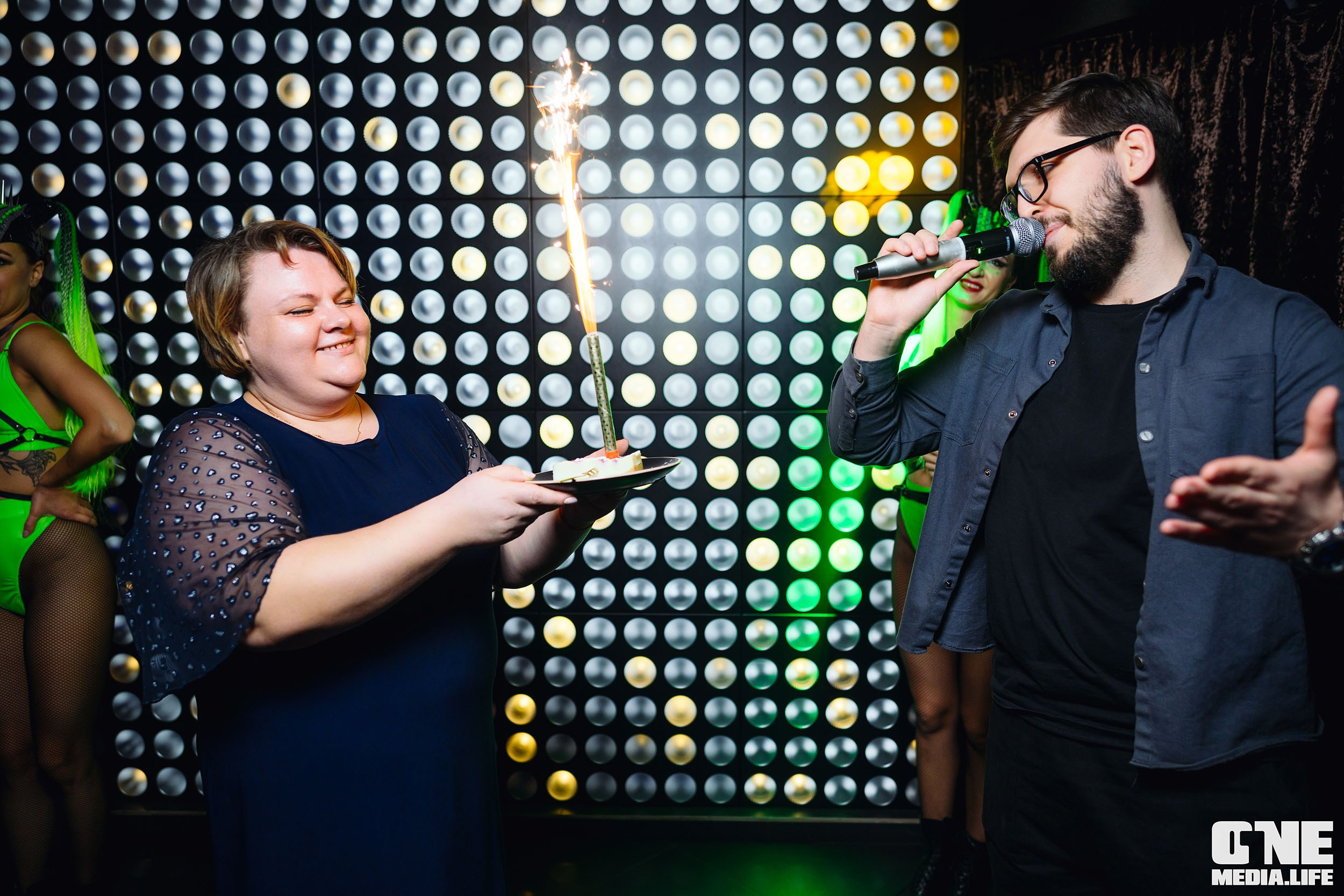 Фоторепортаж из караоке-клуба Эйфория. One Media Life: фоторепортажи, фотоотчеты с мероприятий и заведений