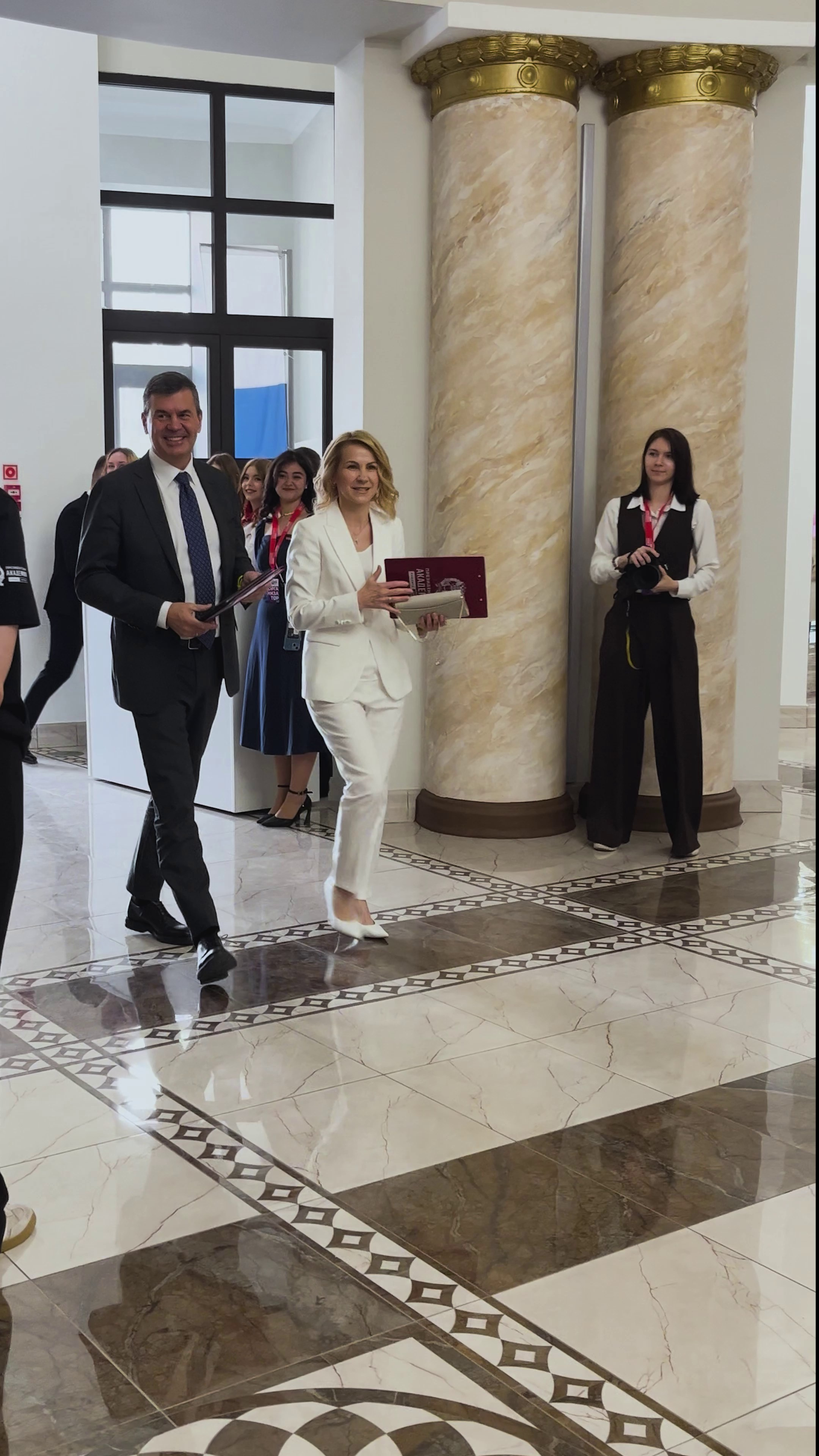 Режиссер монтажа Кирилл Фарафонов