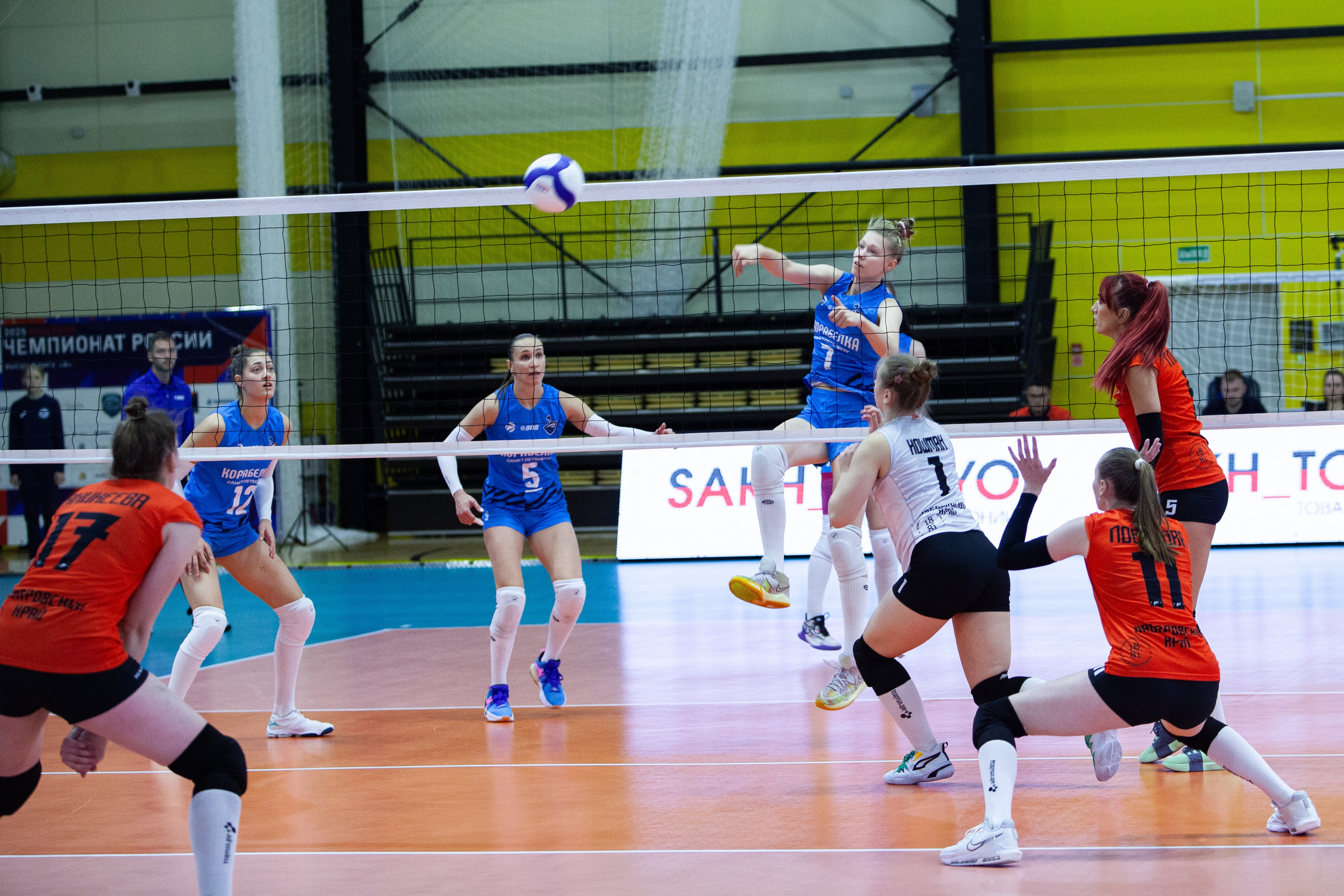 Один день из тура чемпионата России по волейболу. Кутузов Евгений Фотограф в Южно-Сахалинске