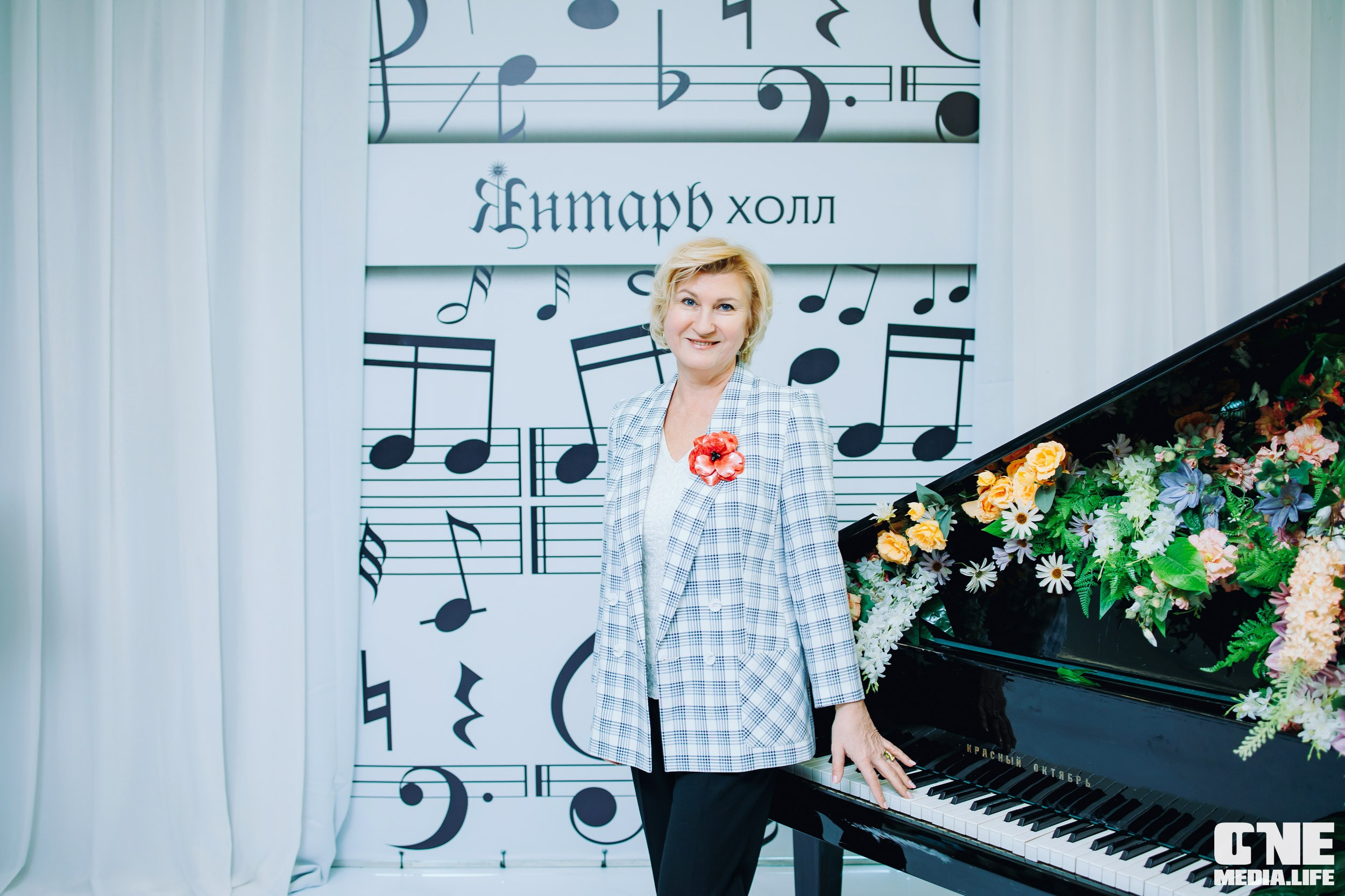 Концерт 8 марта в Янтарь холл. One Media Life: фоторепортажи, фотоотчеты с мероприятий и заведений