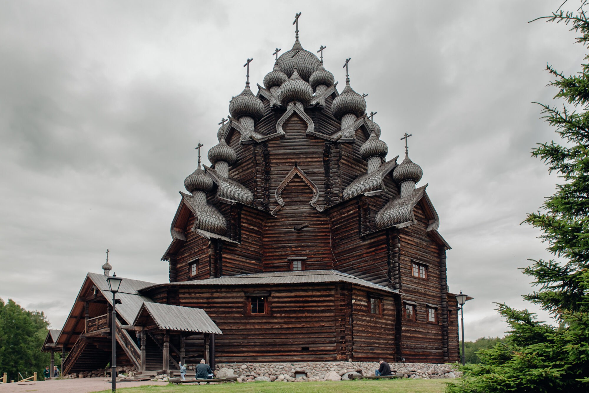 Крещение Храм Покрова Пресвятой Богородицы в парковом комплексе Усадьба Богословка, где лучше крестить в Питере, как записаться на крещение, лучший храм, церковь, собор для крещения, фотограф на крещение СПб