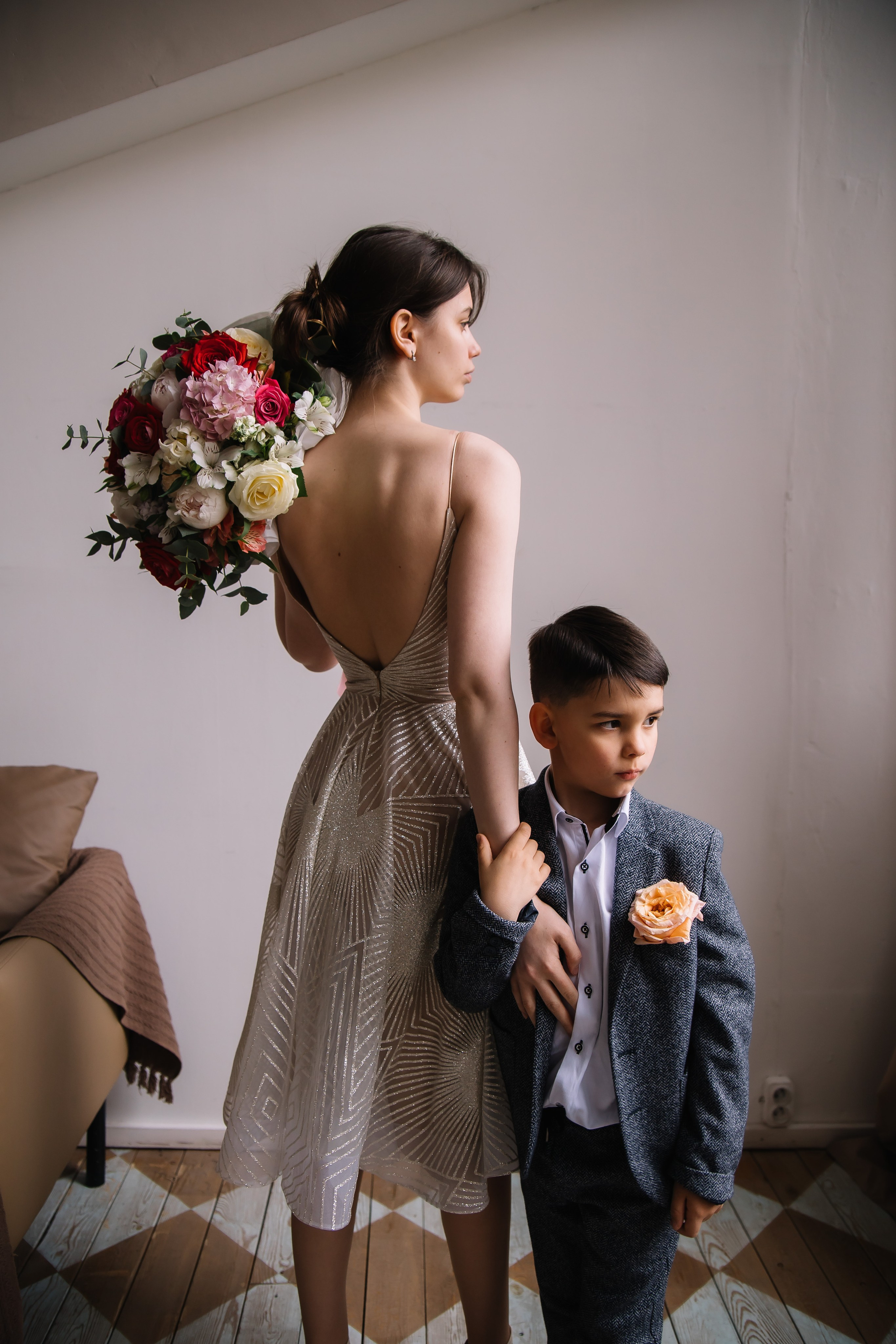 Свадебная съёмка в студии с гостями в Екатеринбурге. Свадебный, семейный фотограф, контент съёмка. Екатеринбург. Елена Граф