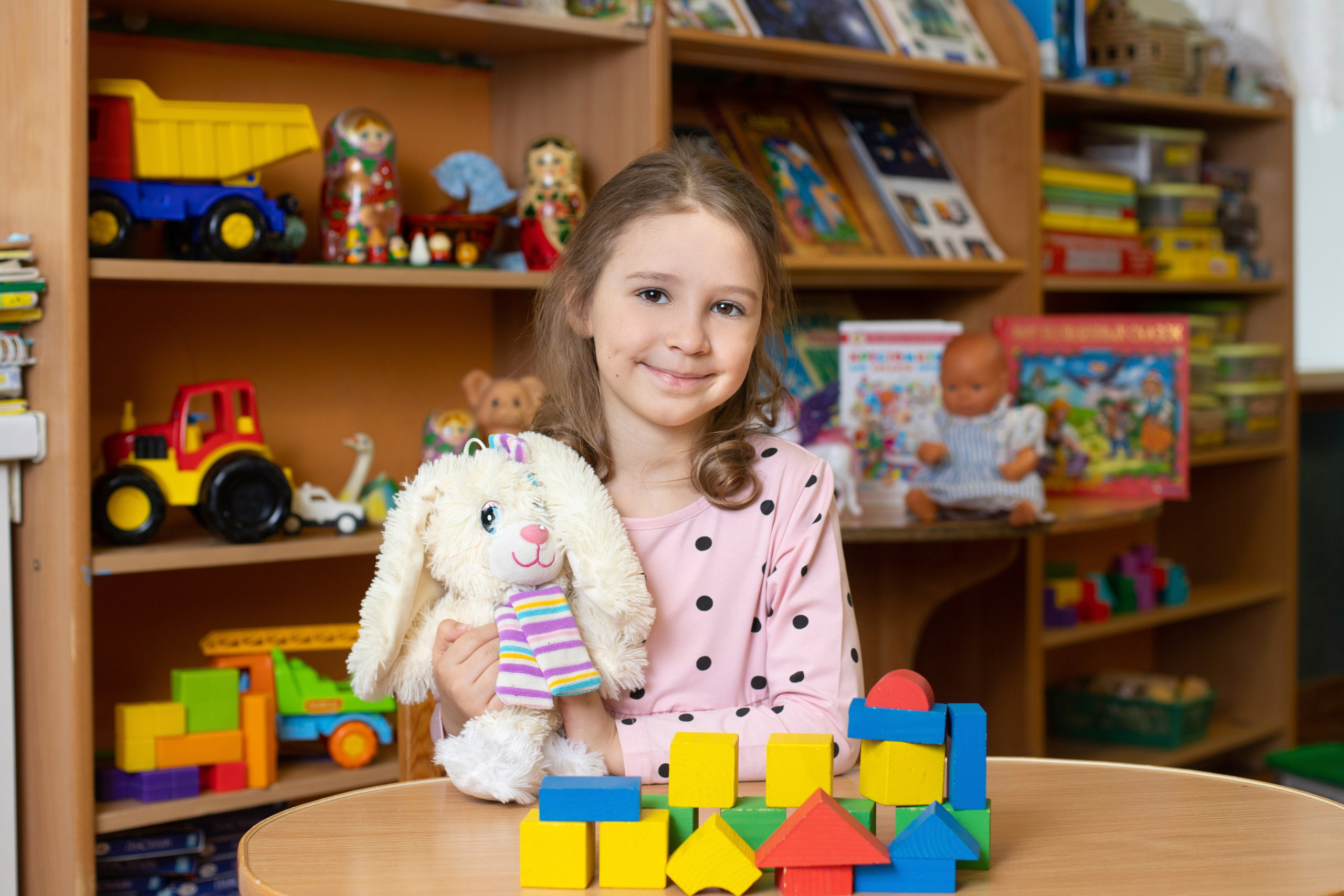 Один день в детском саду. ВЫПУСКНЫЕ АЛЬБОМЫ для детского сада и школы Санкт-Петербург и Лен. область