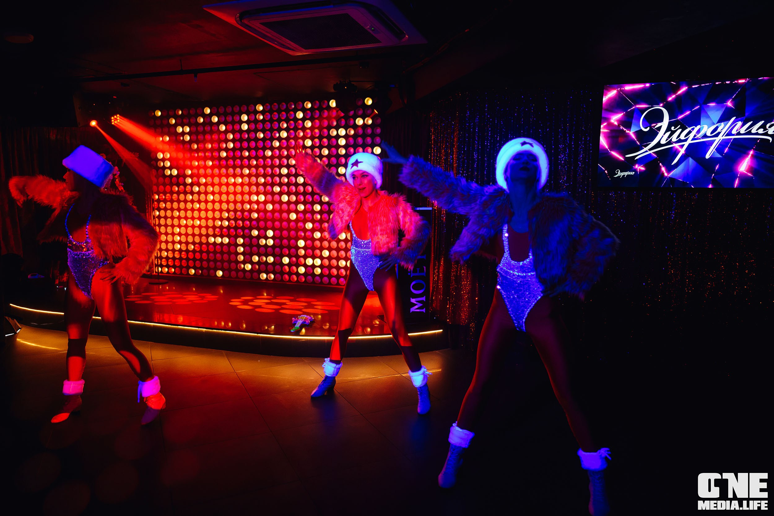 Фоторепортаж из караоке-клуба Эйфория. One Media Life: фоторепортажи, фотоотчеты с мероприятий и заведений