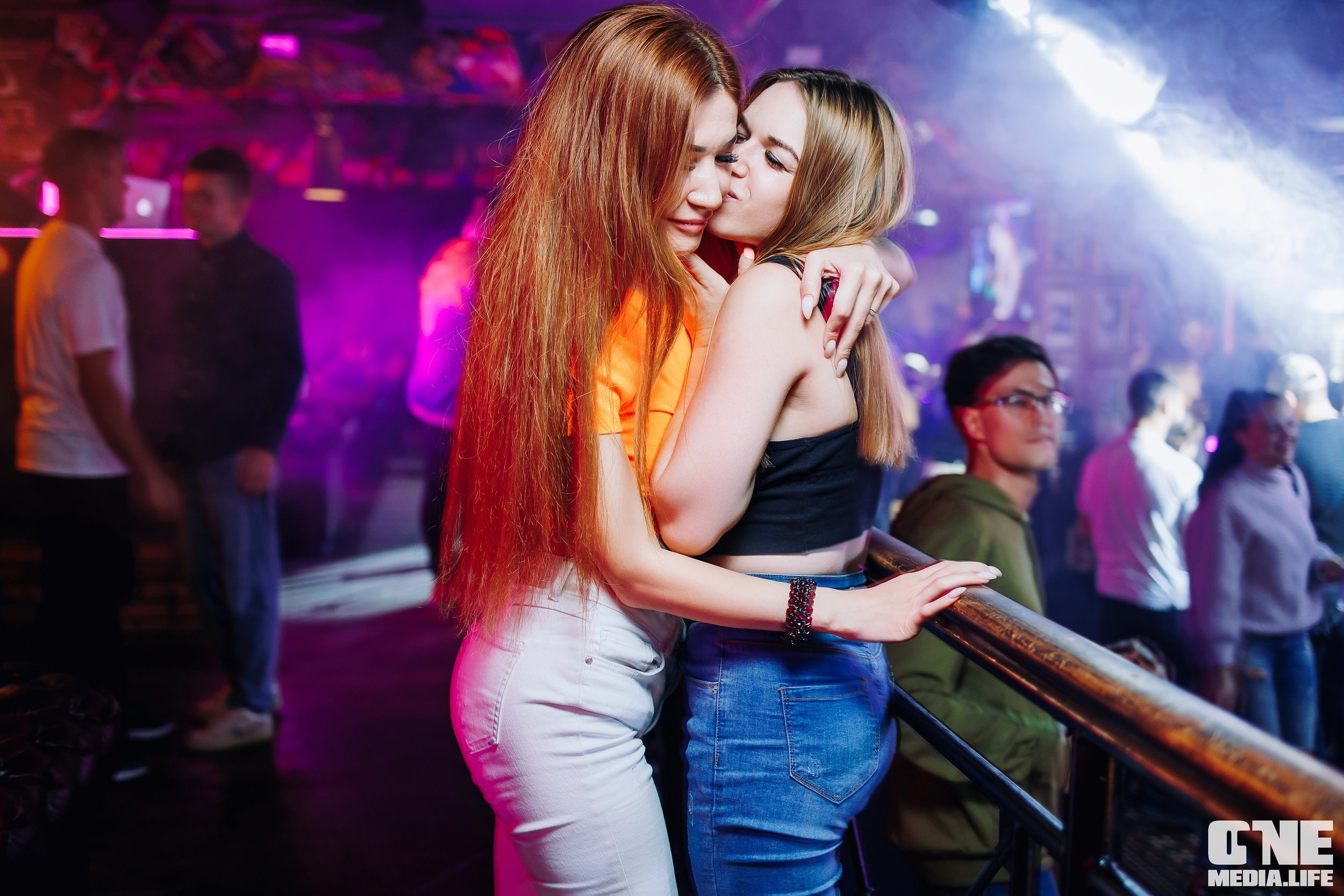 Фоторепортаж из бара XxxX. One Media Life: фоторепортажи, фотоотчеты с мероприятий и заведений
