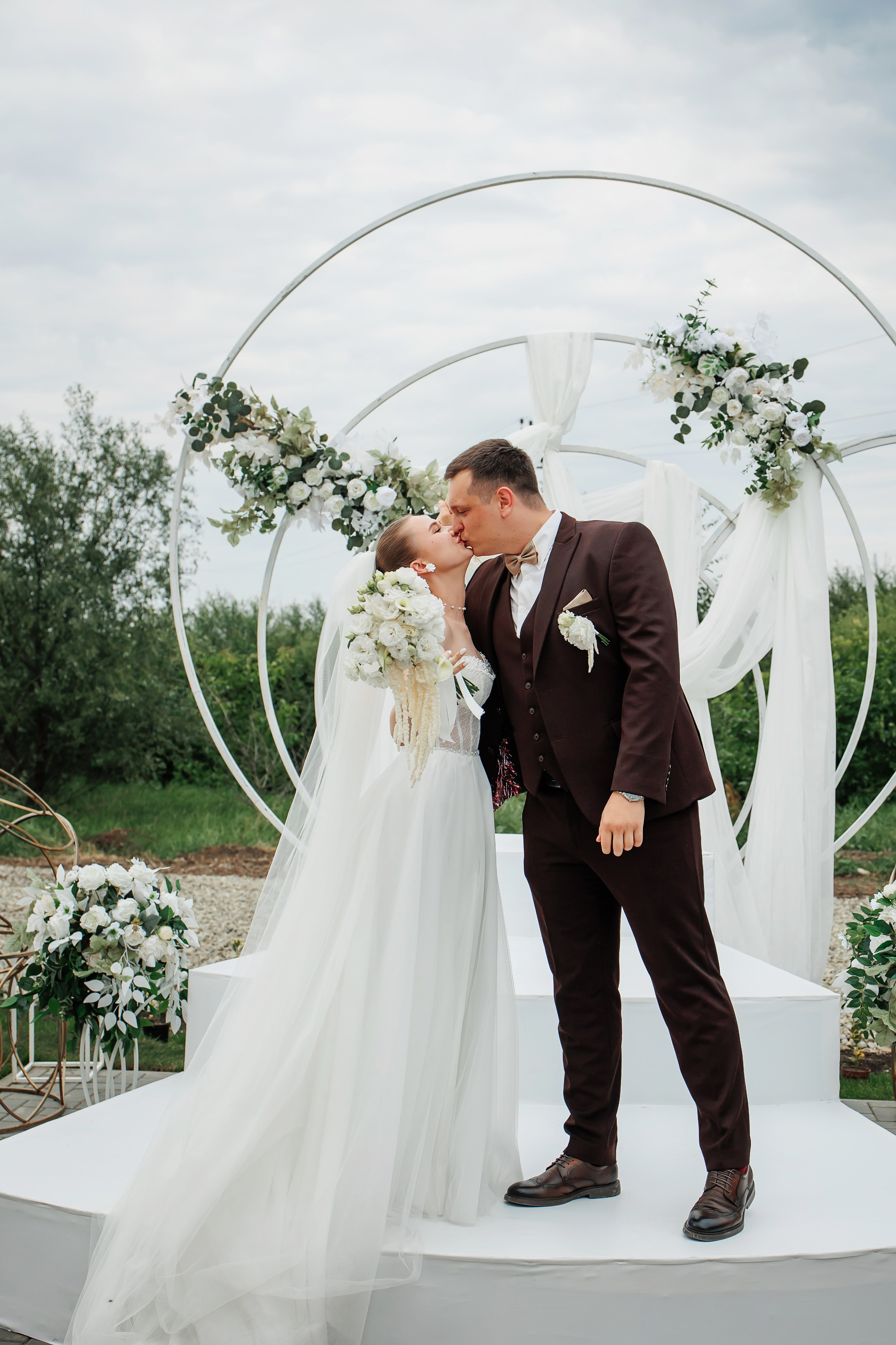 Свадебное фото в отеле Зеленый парк выездная регистрация и банкет в ресторане Гости. Дмитрий Шевченко свадебное фото в г. Краснодар — Армавир — Лабинск