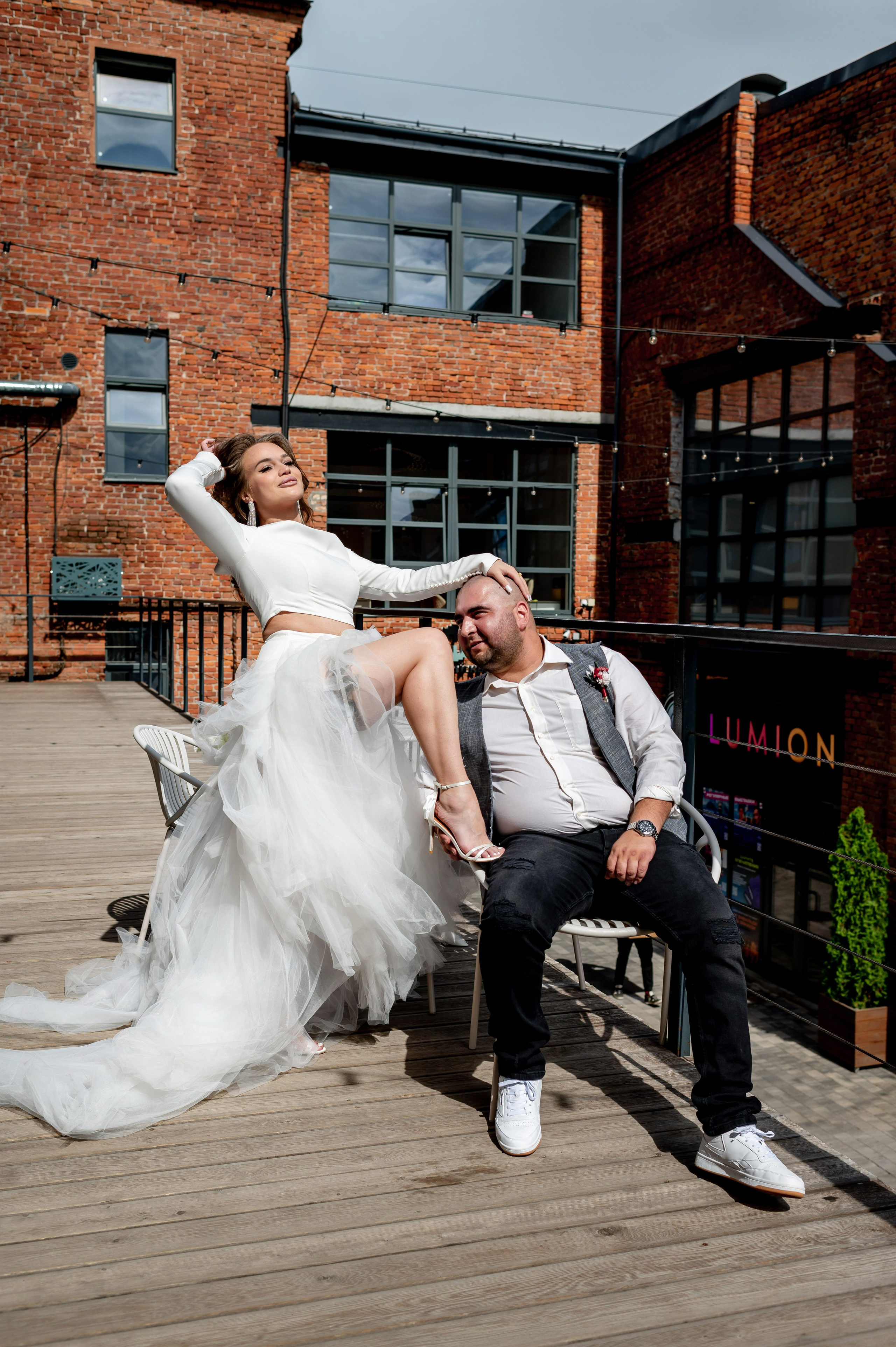 Экстравагантная свадебная фотосессия Светланы и Славы по нетрадиционным и оригинальным местам для свадебной прогулки в Санкт-Петербурге. Портретный, семейный и свадебный фотограф в Санкт-Петербурге и в Пушкине Ширяев Денис