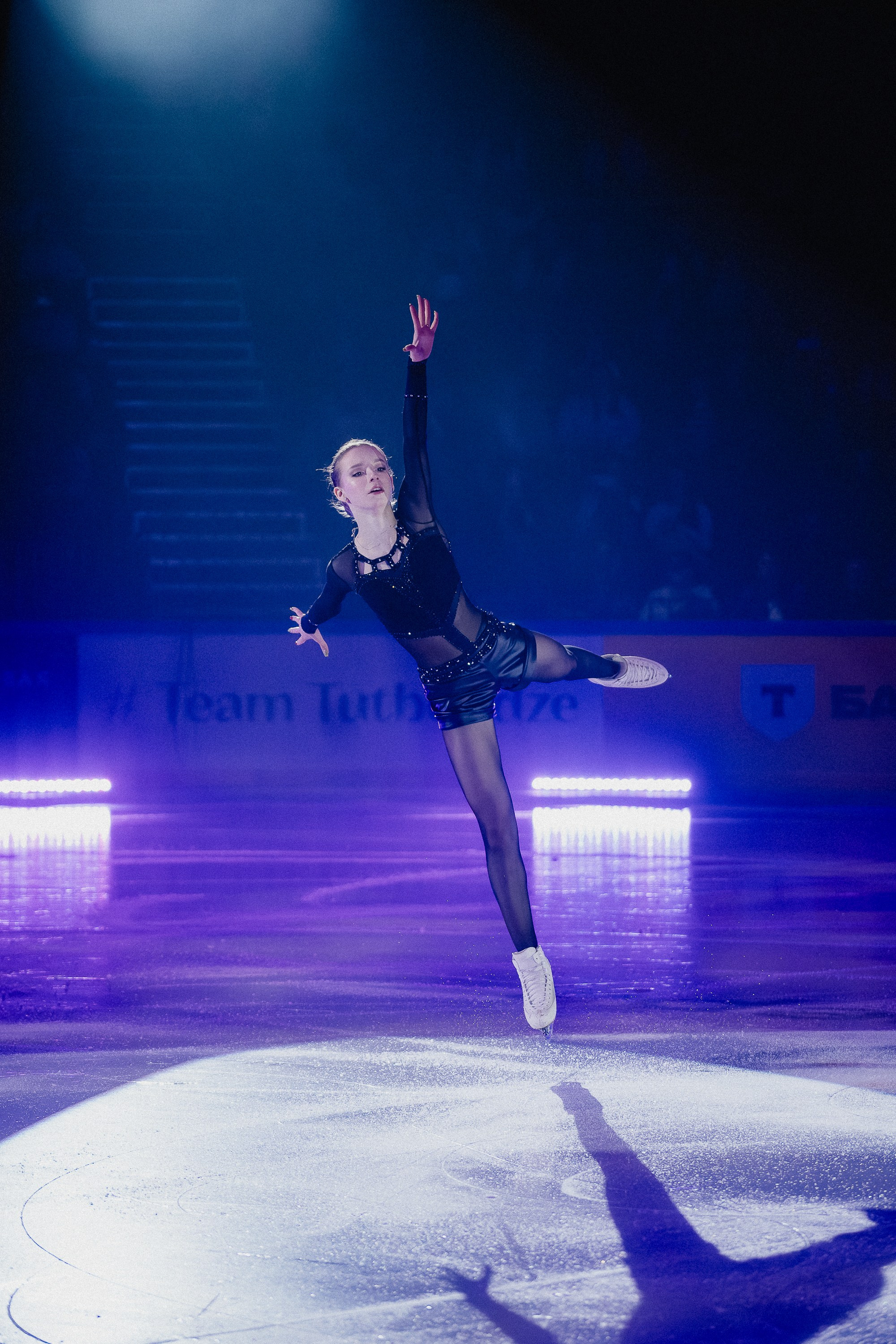 Шоу Этери Тутберидзе в Новосибирске. Воробьева Ксения — Спортивный и танцевальный фотограф Новосибирск