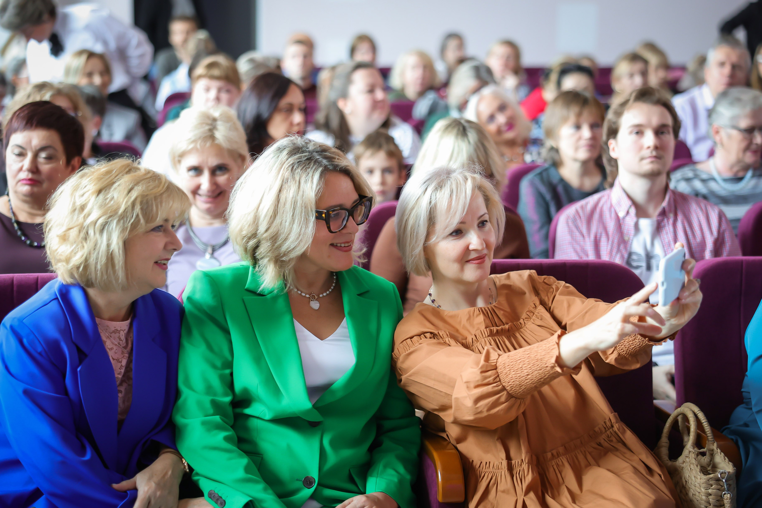 Подмосковная школа стала пилотной площадкой в рамках проекта развития школьных театров. Моя фотография