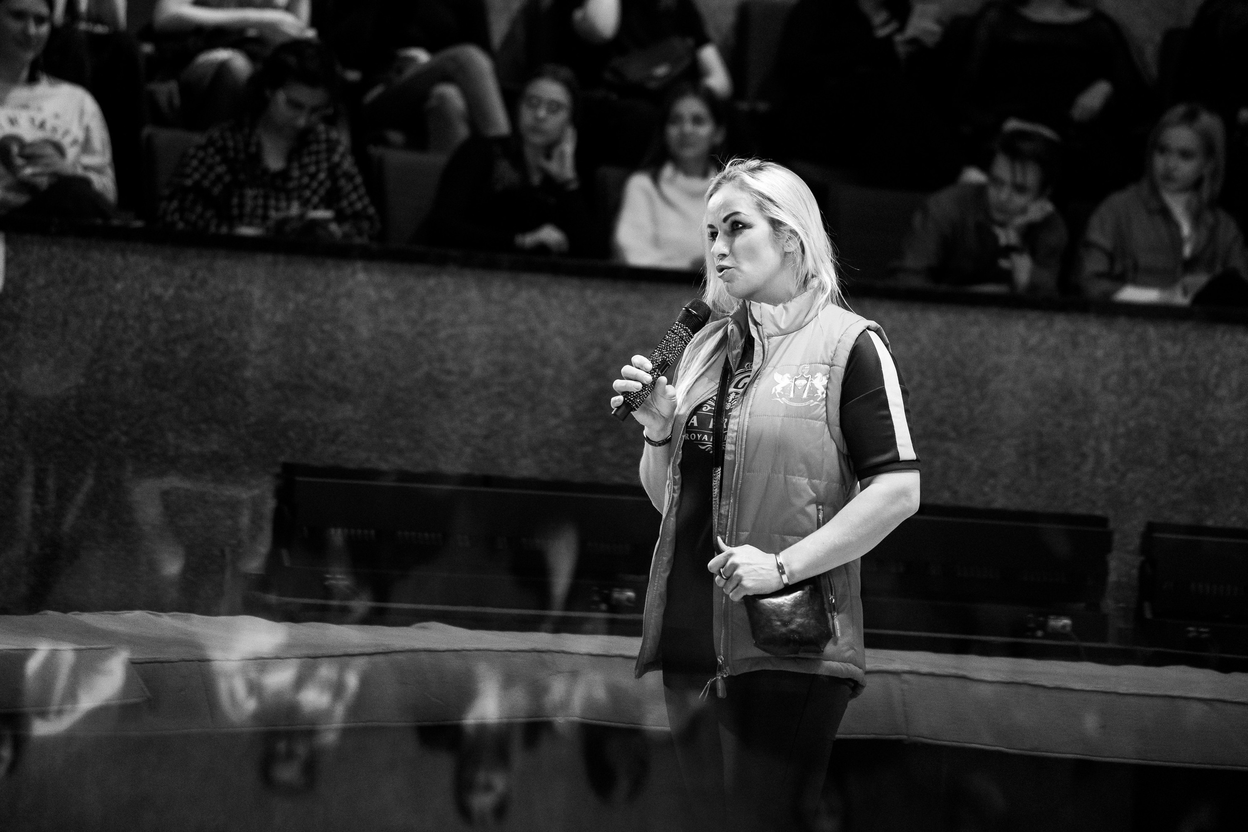 Открытая репетиция Королевского цирка Гии Эрадзе в Новосибирске. Воробьева Ксения — Спортивный и танцевальный фотограф Новосибирск