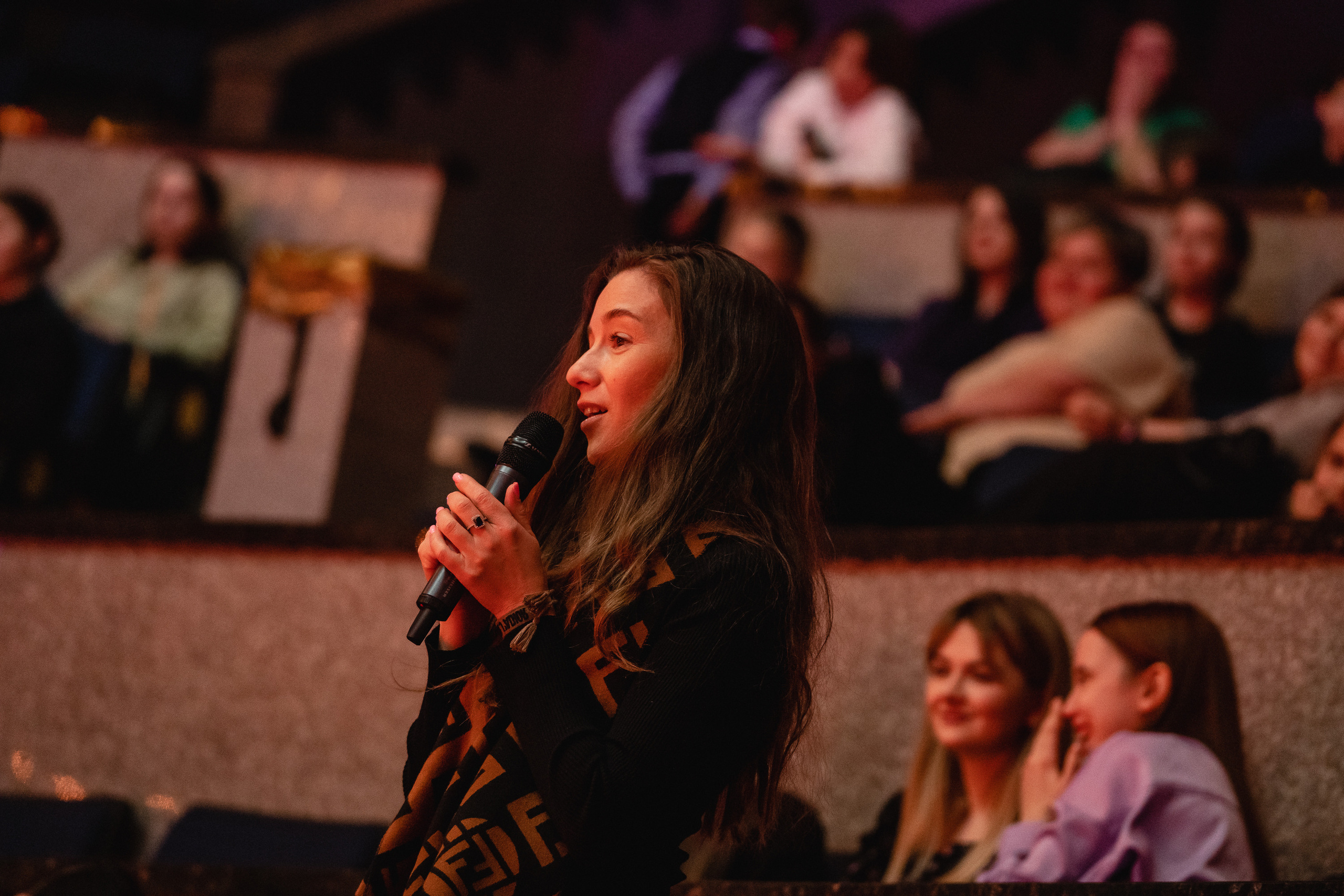 Открытая репетиция Королевского цирка Гии Эрадзе в Новосибирске. Воробьева Ксения — Спортивный и танцевальный фотограф Новосибирск