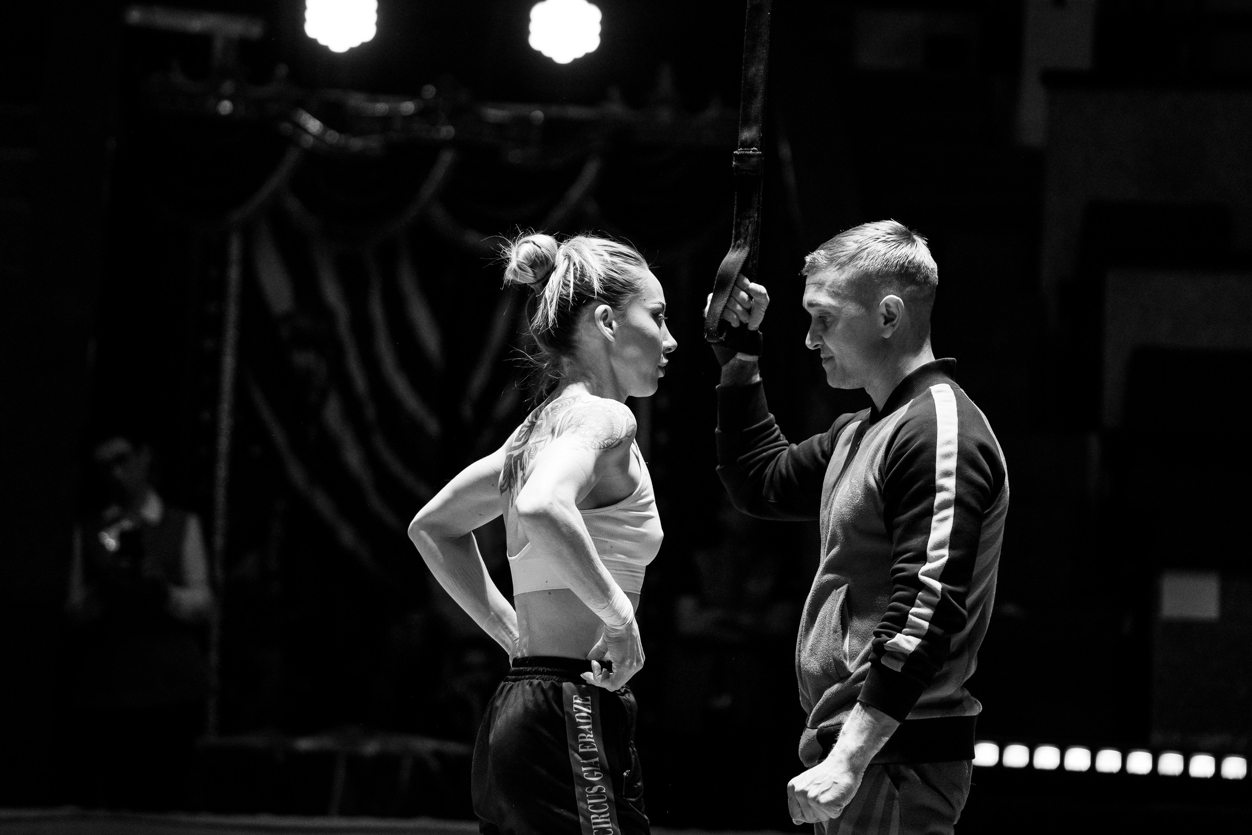 Открытая репетиция Королевского цирка Гии Эрадзе в Новосибирске. Воробьева Ксения — Спортивный и танцевальный фотограф Новосибирск