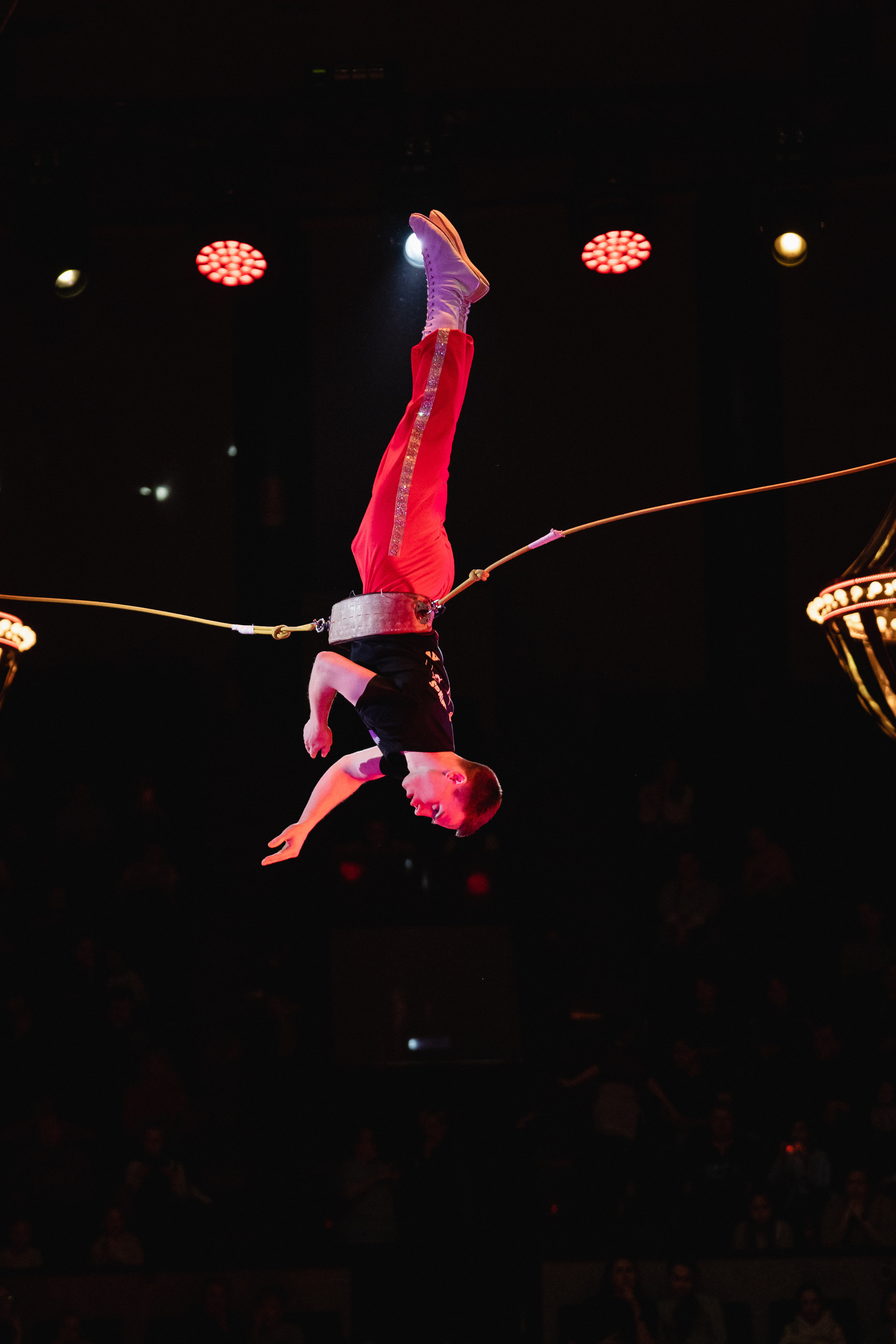 Открытая репетиция Королевского цирка Гии Эрадзе в Новосибирске. Воробьева Ксения — Спортивный и танцевальный фотограф Новосибирск