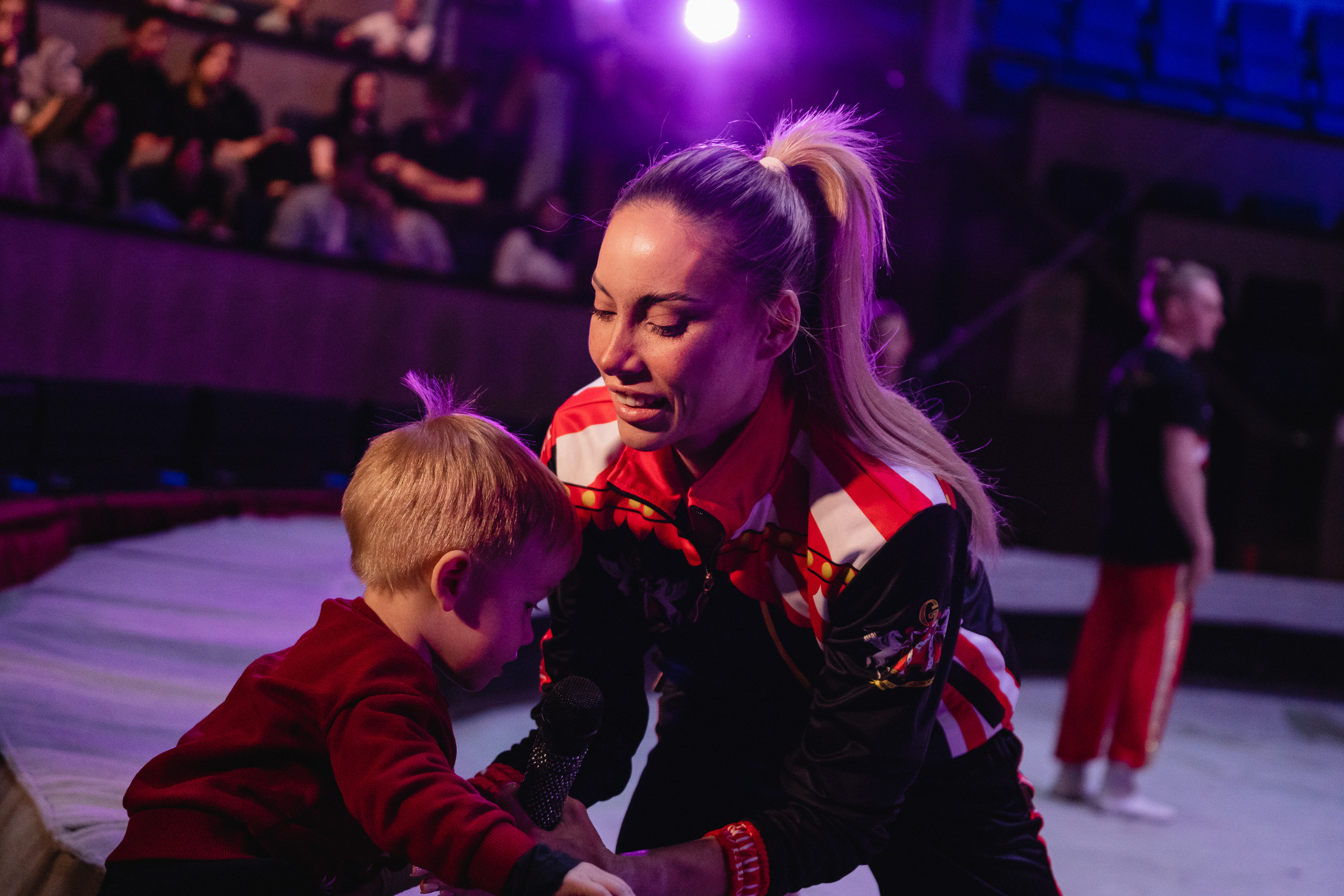 Открытая репетиция Королевского цирка Гии Эрадзе в Новосибирске. Воробьева Ксения — Спортивный и танцевальный фотограф Новосибирск