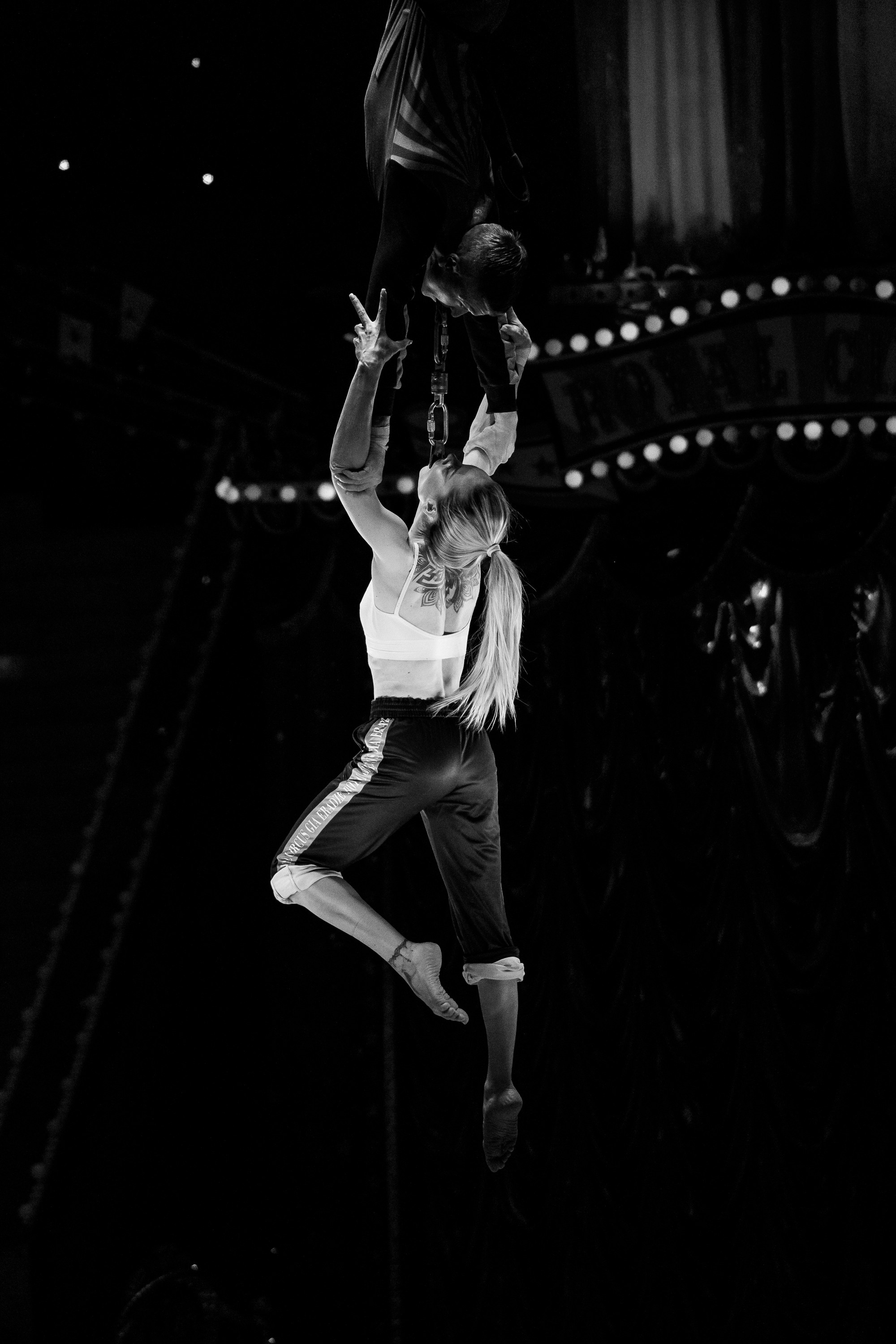 Открытая репетиция Королевского цирка Гии Эрадзе в Новосибирске. Воробьева Ксения — Спортивный и танцевальный фотограф Новосибирск