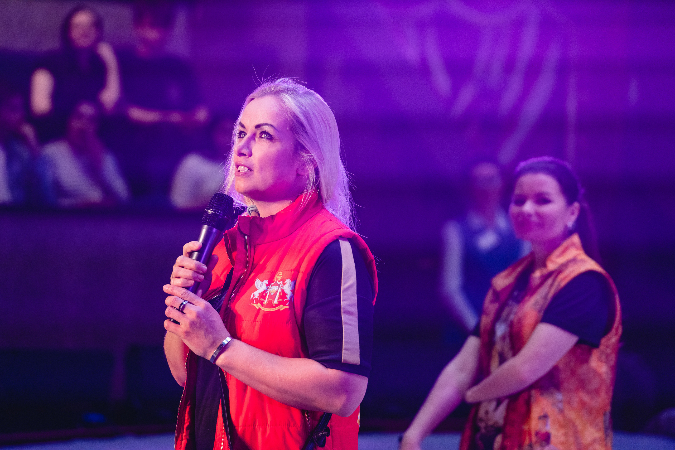 Открытая репетиция Королевского цирка Гии Эрадзе в Новосибирске. Воробьева Ксения — Спортивный и танцевальный фотограф Новосибирск