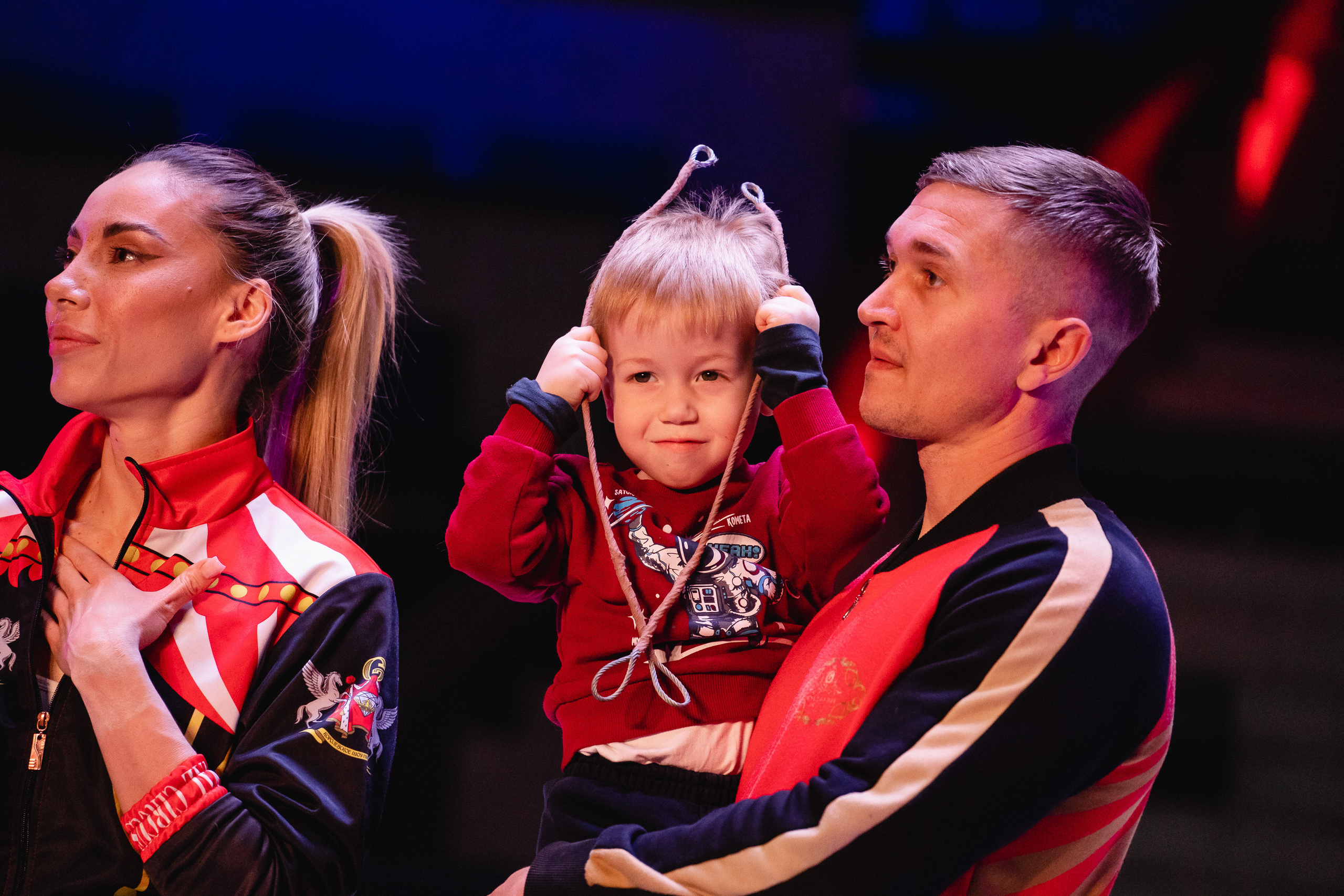 Открытая репетиция Королевского цирка Гии Эрадзе в Новосибирске. Воробьева Ксения — Спортивный и танцевальный фотограф Новосибирск