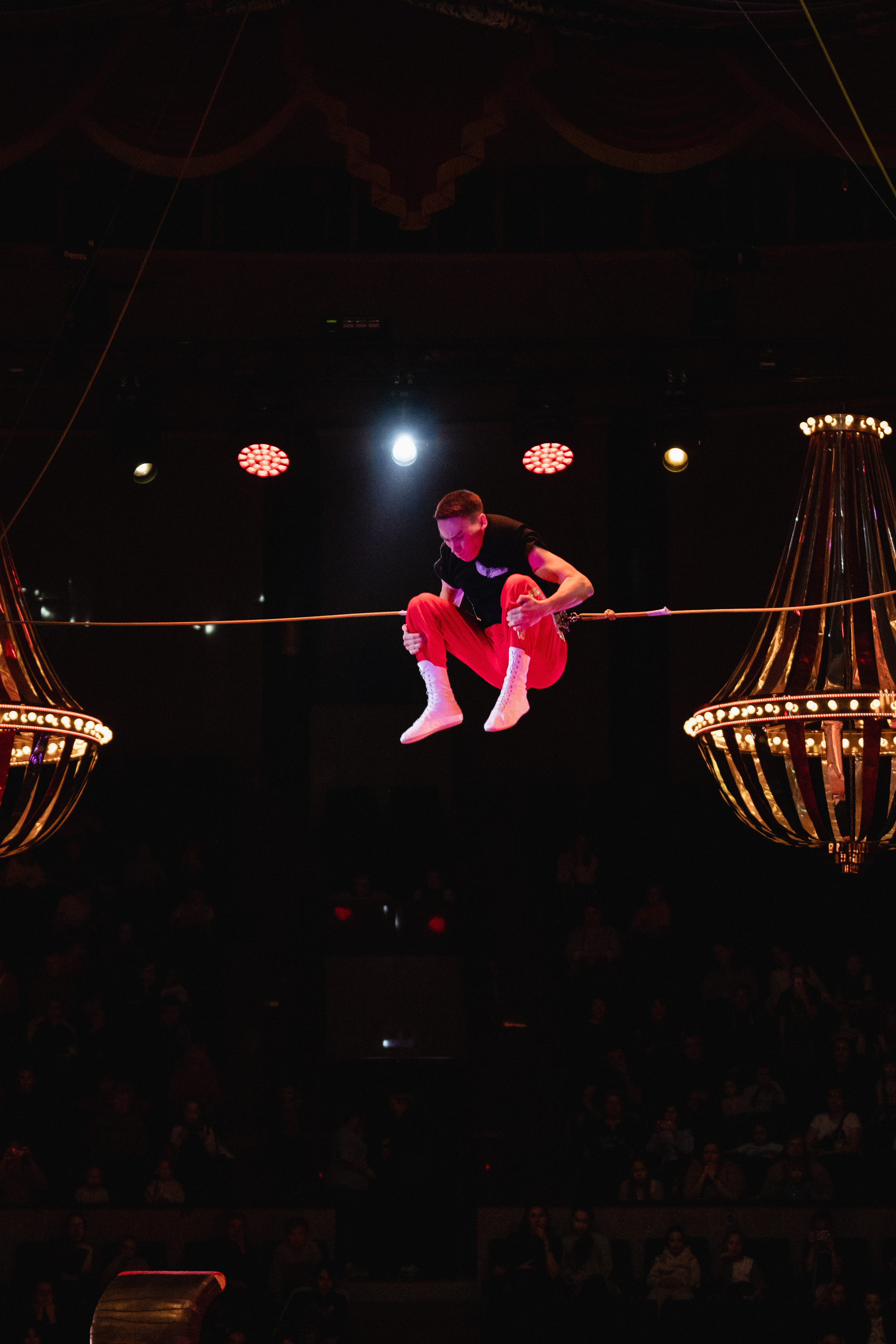 Открытая репетиция Королевского цирка Гии Эрадзе в Новосибирске. Воробьева Ксения — Спортивный и танцевальный фотограф Новосибирск