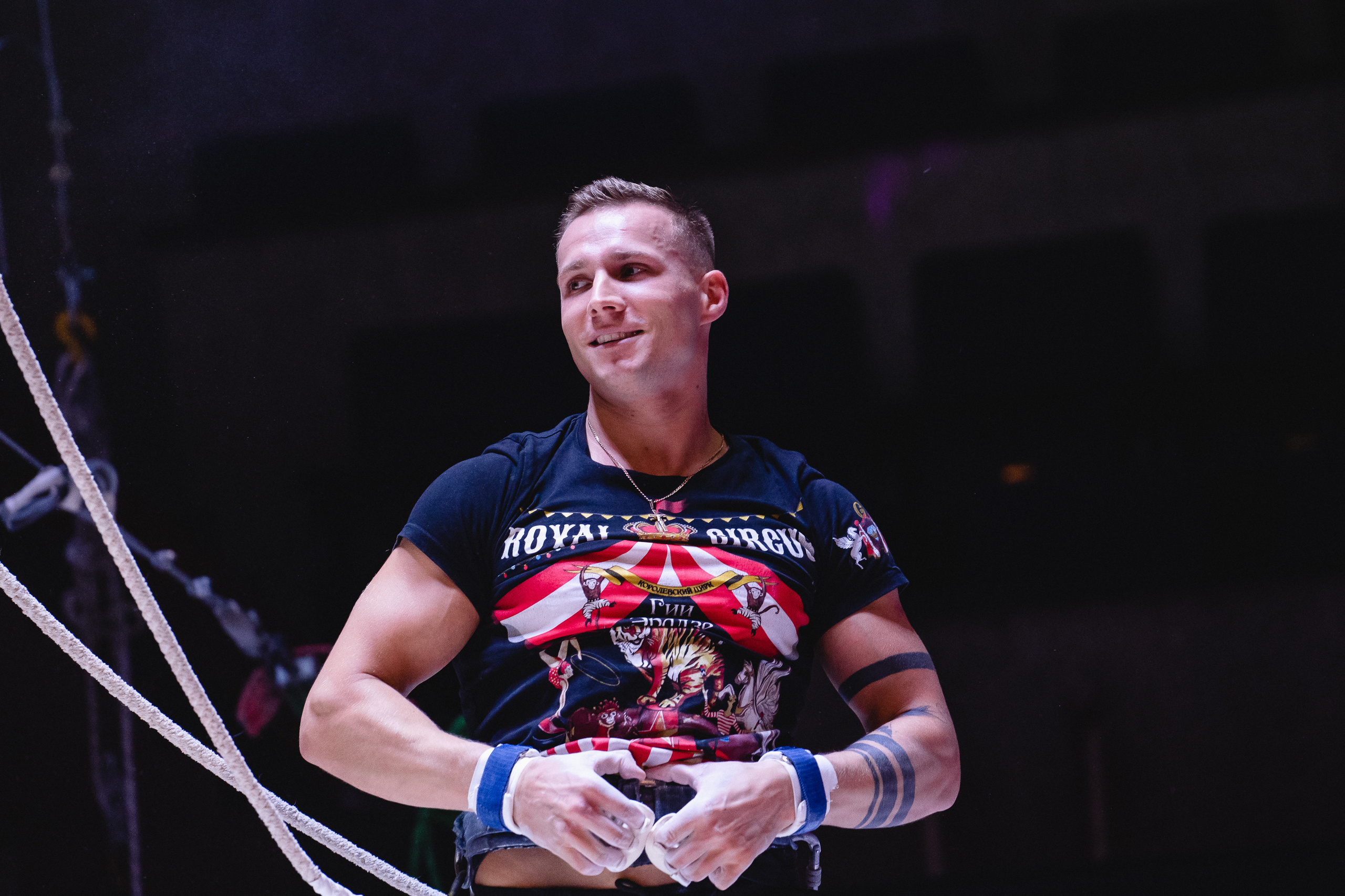 Открытая репетиция Королевского цирка Гии Эрадзе в Новосибирске. Воробьева Ксения — Спортивный и танцевальный фотограф Новосибирск