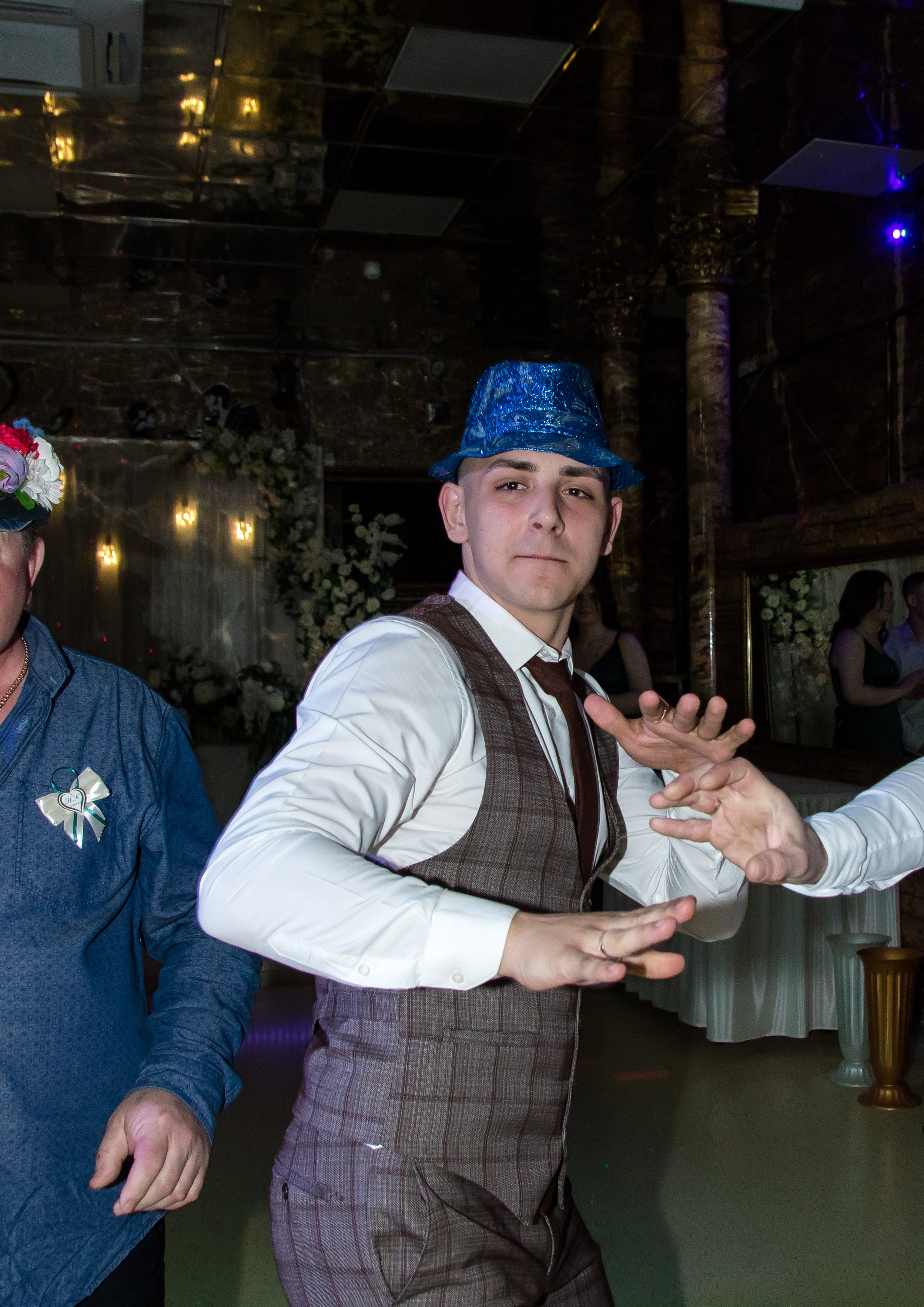 Организатор праздников. Организатор праздников. Ведущая Марина Гребенникова