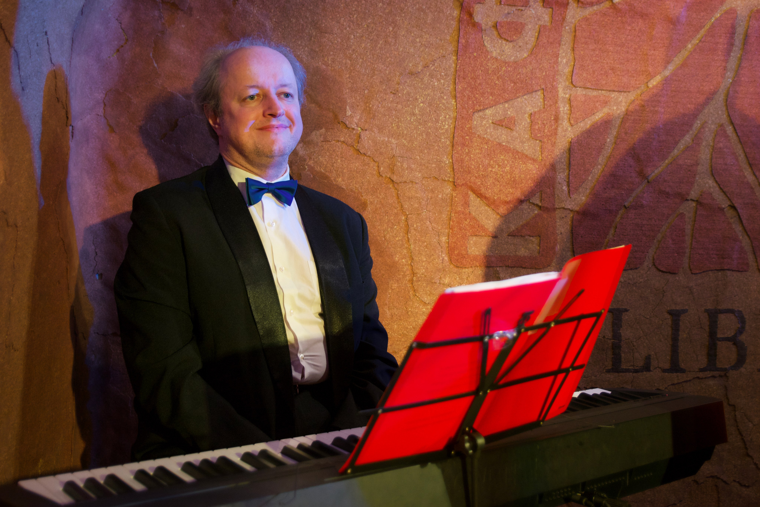 F/8 and be there — оказаться в нужном месте и поймать момент