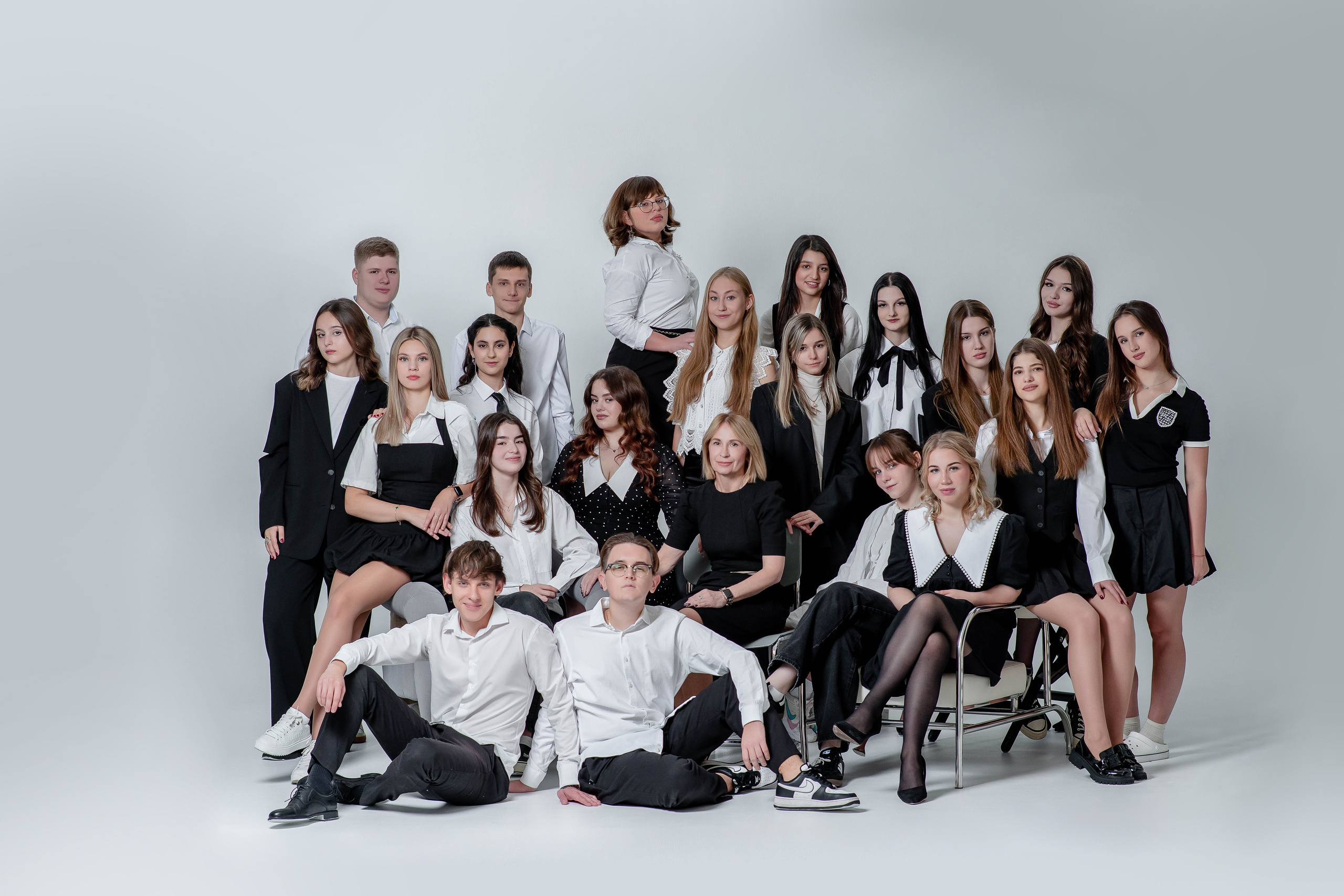 Выпускные (школьные) альбомы (книги) в Ростове-на-Дону. Современные Выпускные Альбомы в Ростове-на-Дону