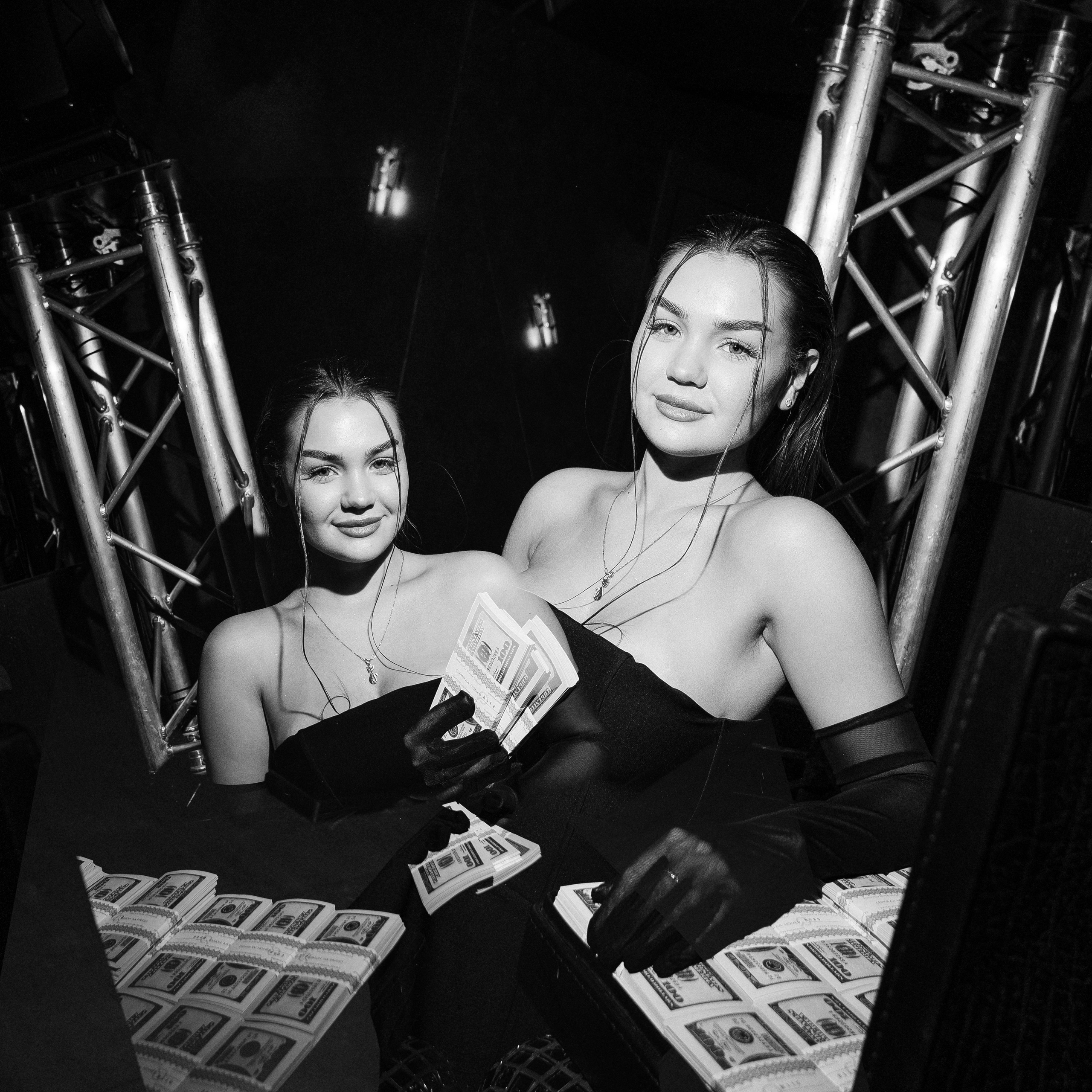 LA FAMIGLIA — SOLOVI — 1 YEAR. СВОИ. ФОТООТЧЕТЫ-СОБЫТИЯ-МЕСТА