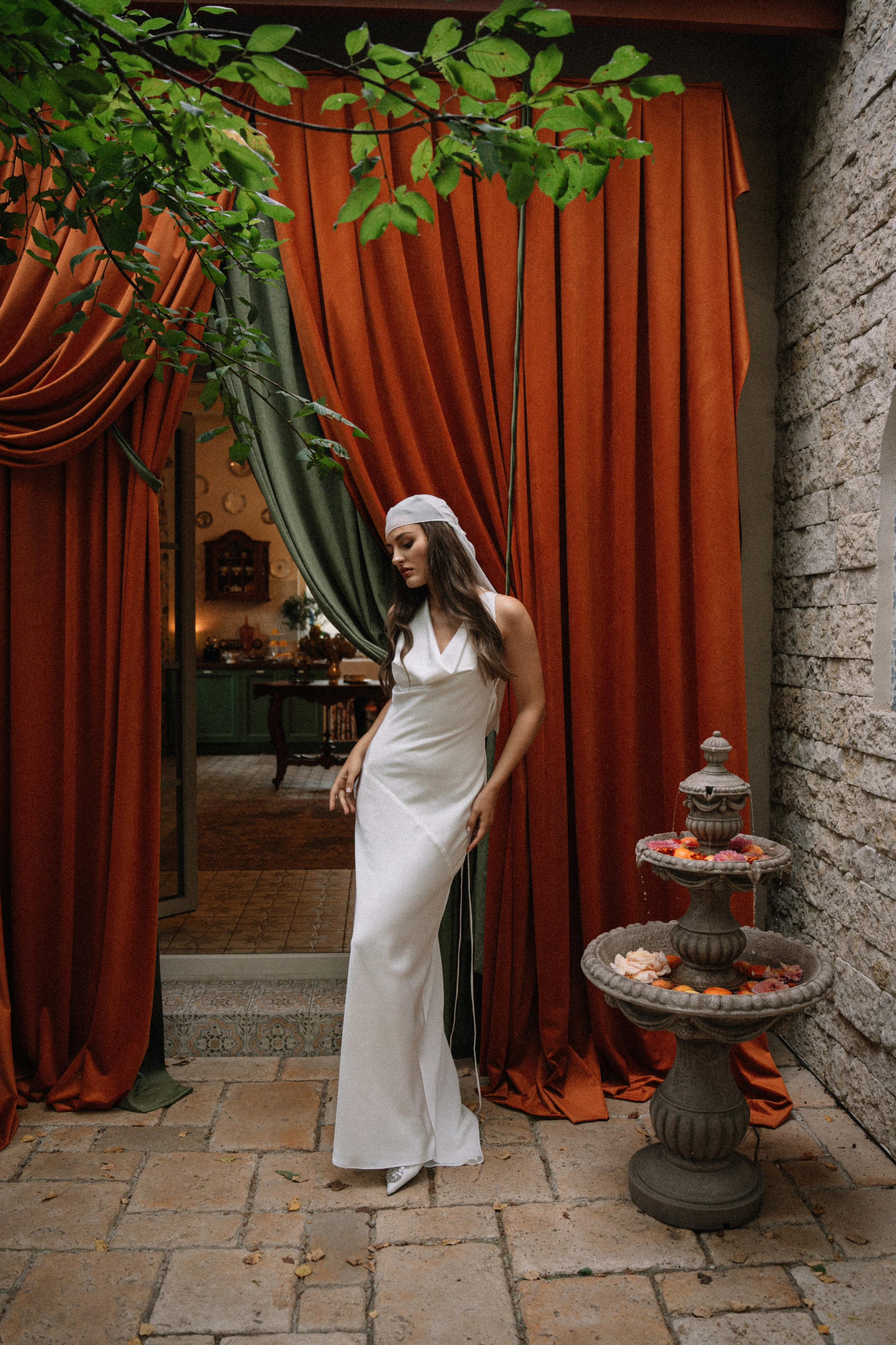 Свадебная фотосессия на вилле VILLA ROSSA