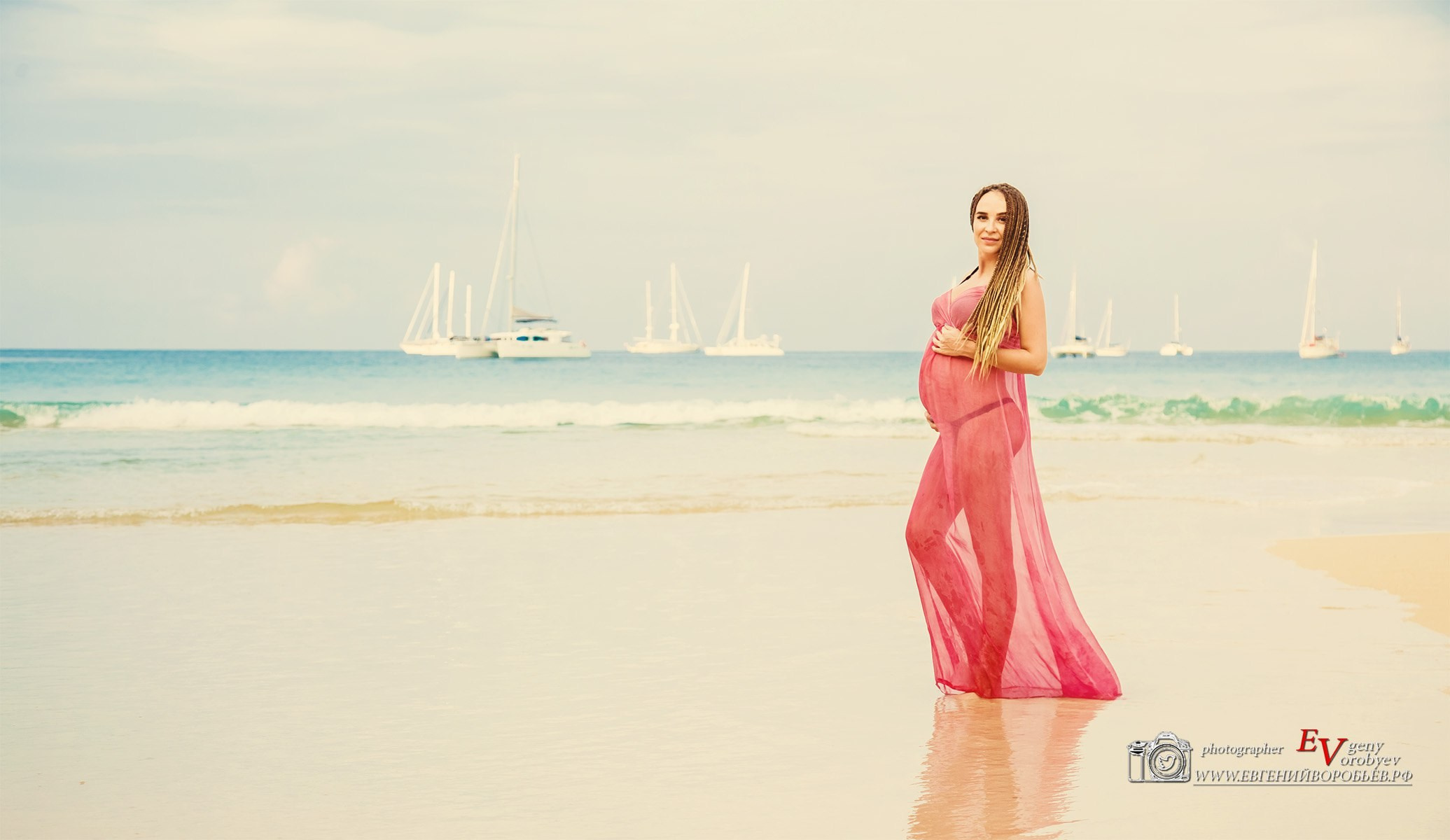 фотосессия беременности в ожидании чуда на пляже Пхукета фотораф идея место пример образа поза девушка в платье пляж Найхарн Ката Карон Патонг Майкао Панва Phuket заказать беременную фотосессию цена стоимость