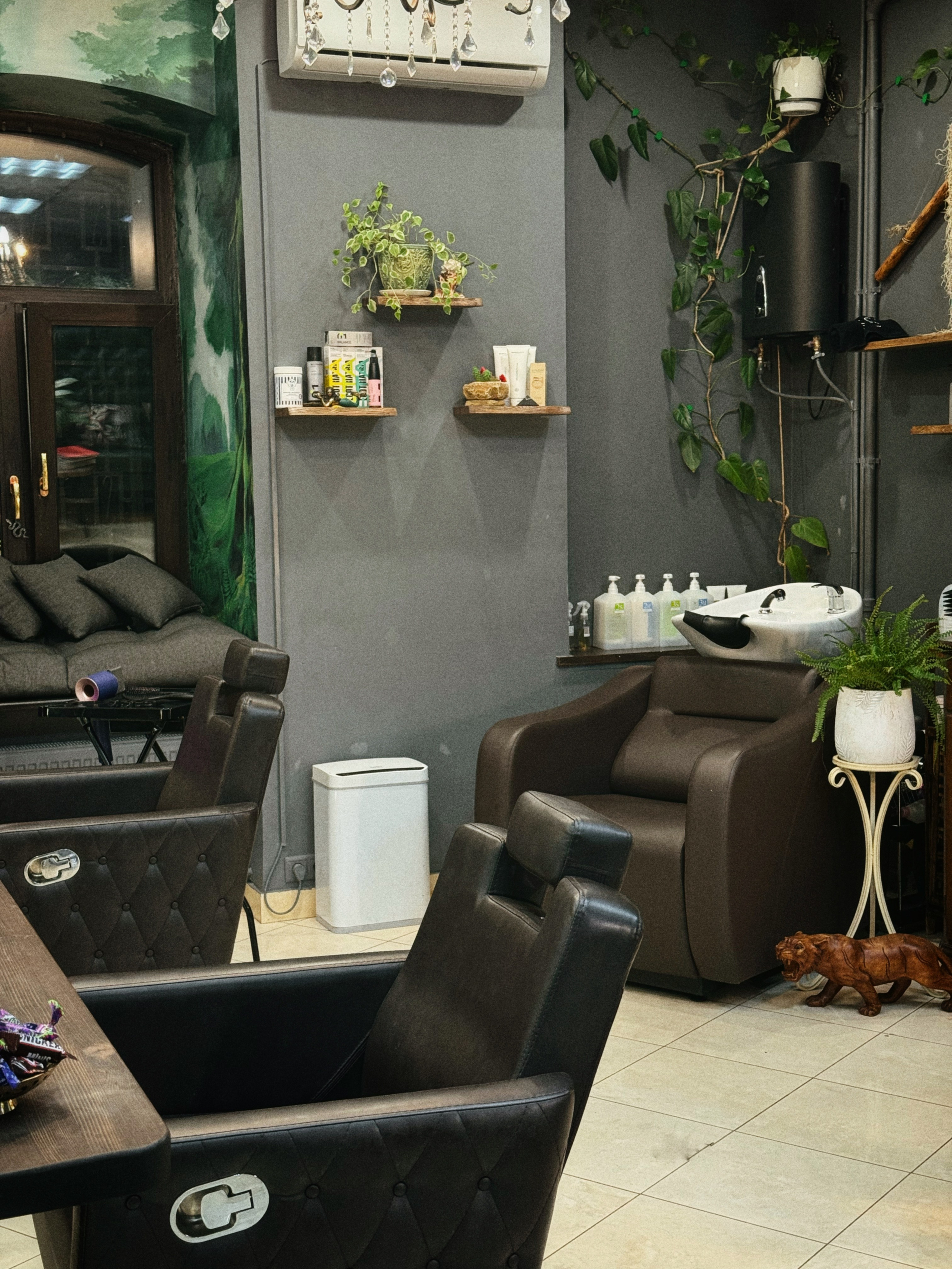 ЛОВОСЫ — студия волос, стрижки окрашивания уходы трихология прикорневой объем