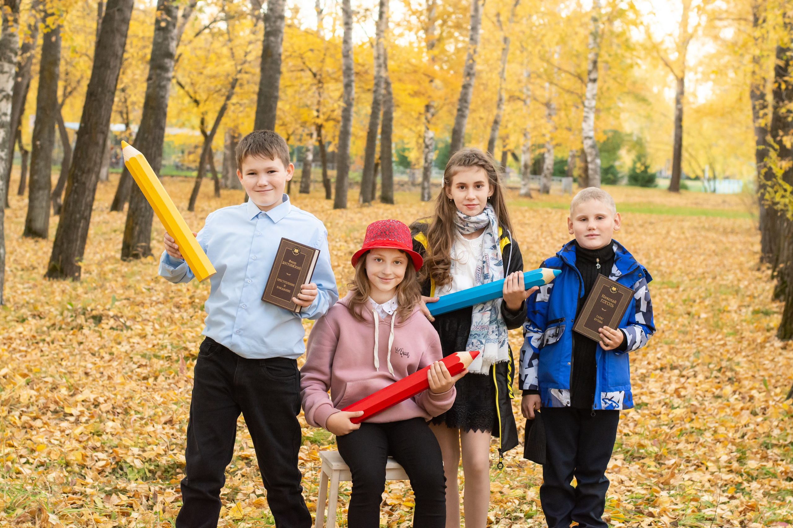 Фотосессия осенью для 4 класса. Выпускные альбомы Юрга — Фотограф Светлана Тихонова