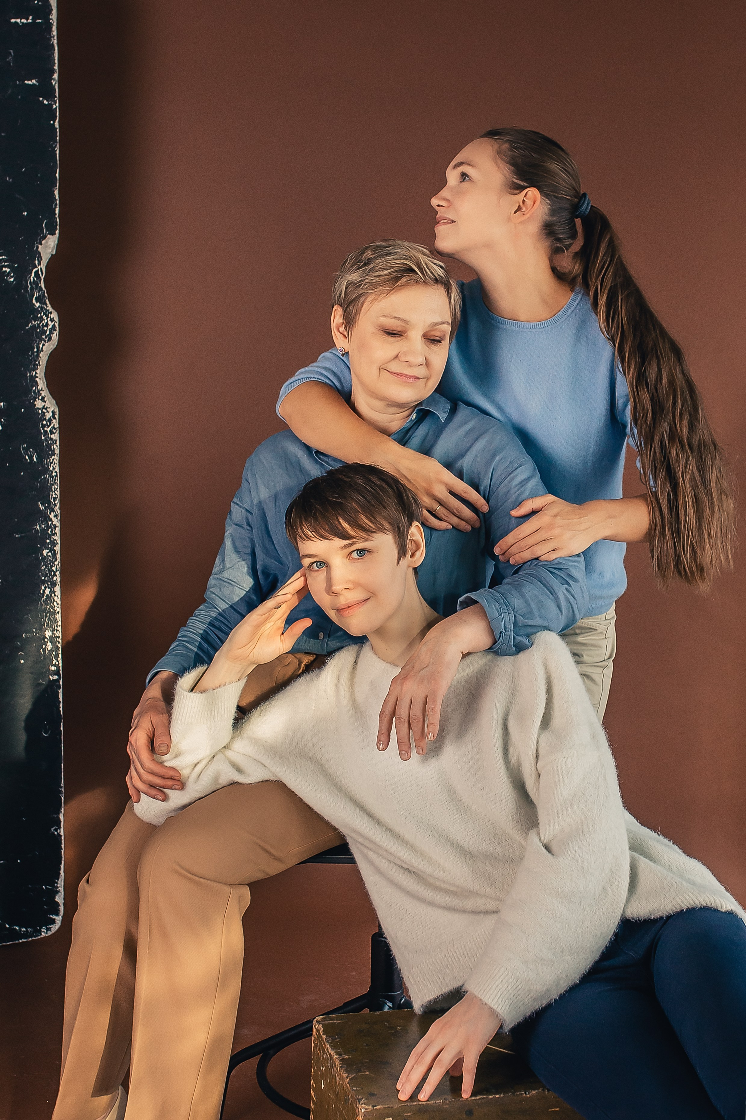 Три поколения женщин семьи. Фотограф в Москве Наталья Спиридонова