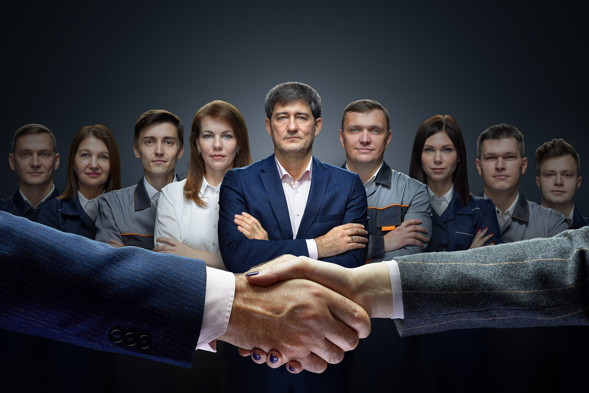 Деловая фотосъемка, предметная, студийный портрет. Рекламная фотосессия. ФОТОуслуги для бизнеса, имиджевая фото-видео съемка. Фотограф, фотопроекты Михаила Семенова в Ярославле. Фотошкола