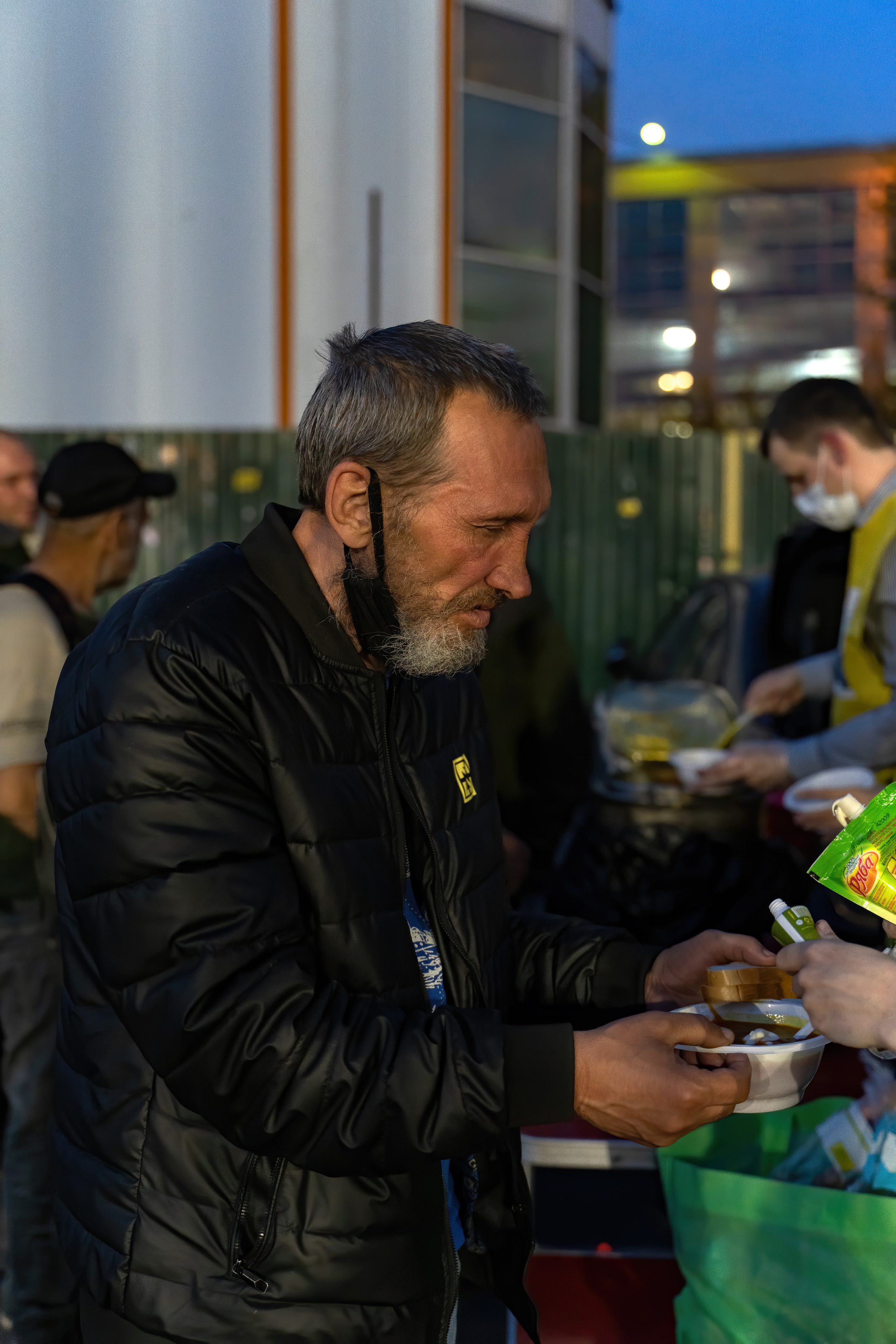 Никто не хочет жить на улице!. Творческий фотограф Артур Блаев