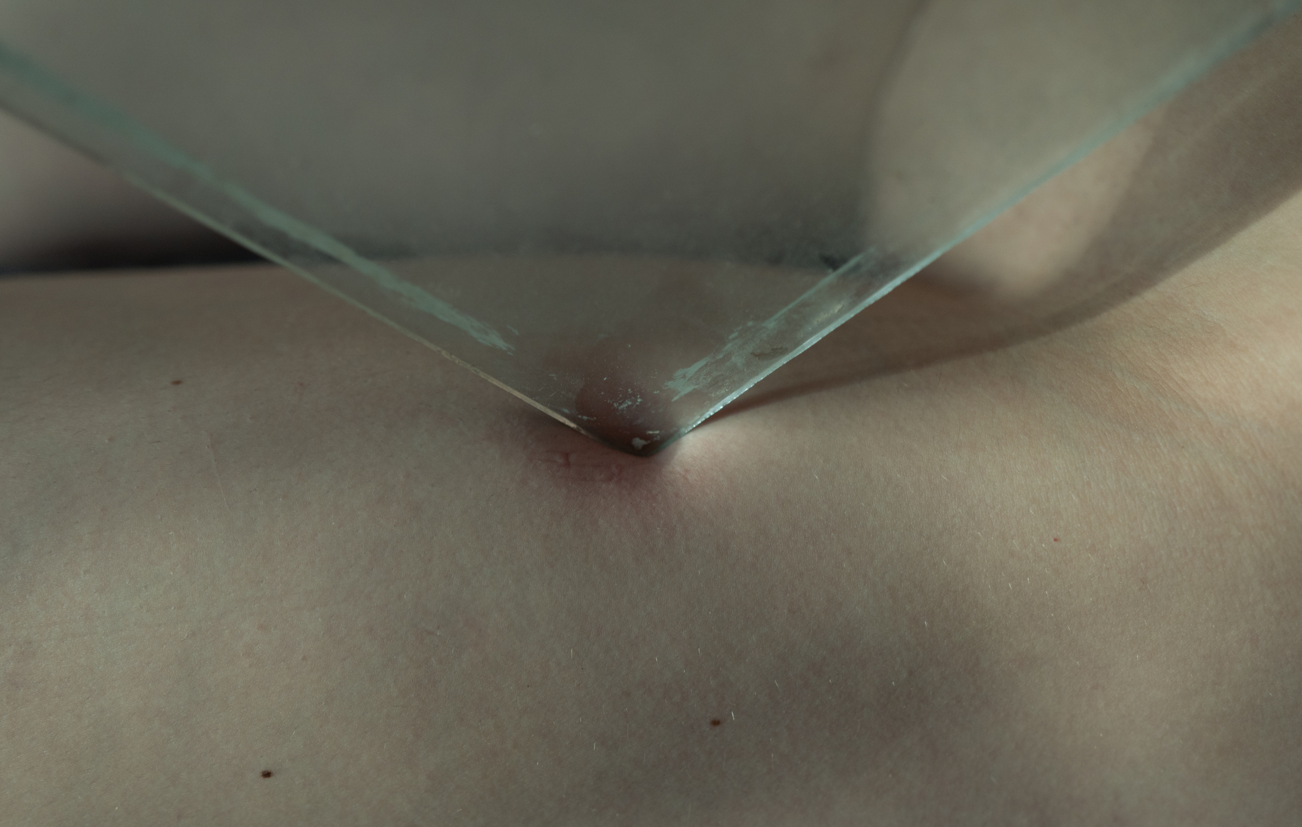 The edge of what is permissible. Art photographer Romanda Che
