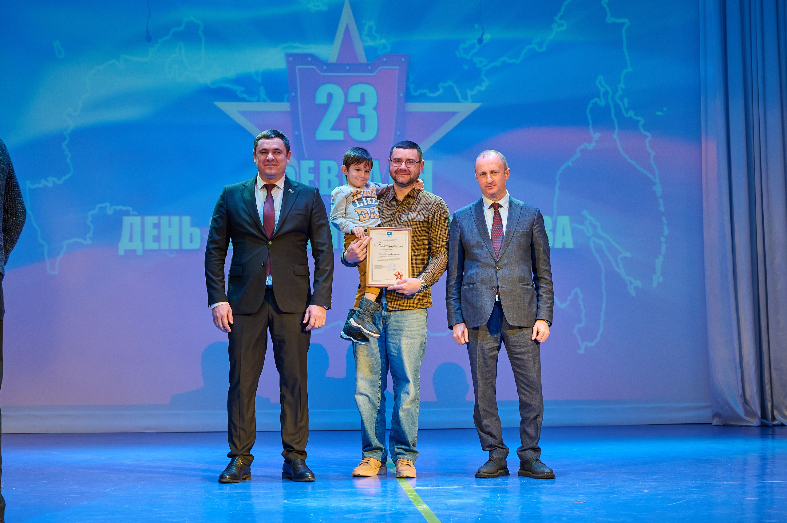 23 февраля Марьина роща. Жизнь курорта Кабардинка в фотографиях