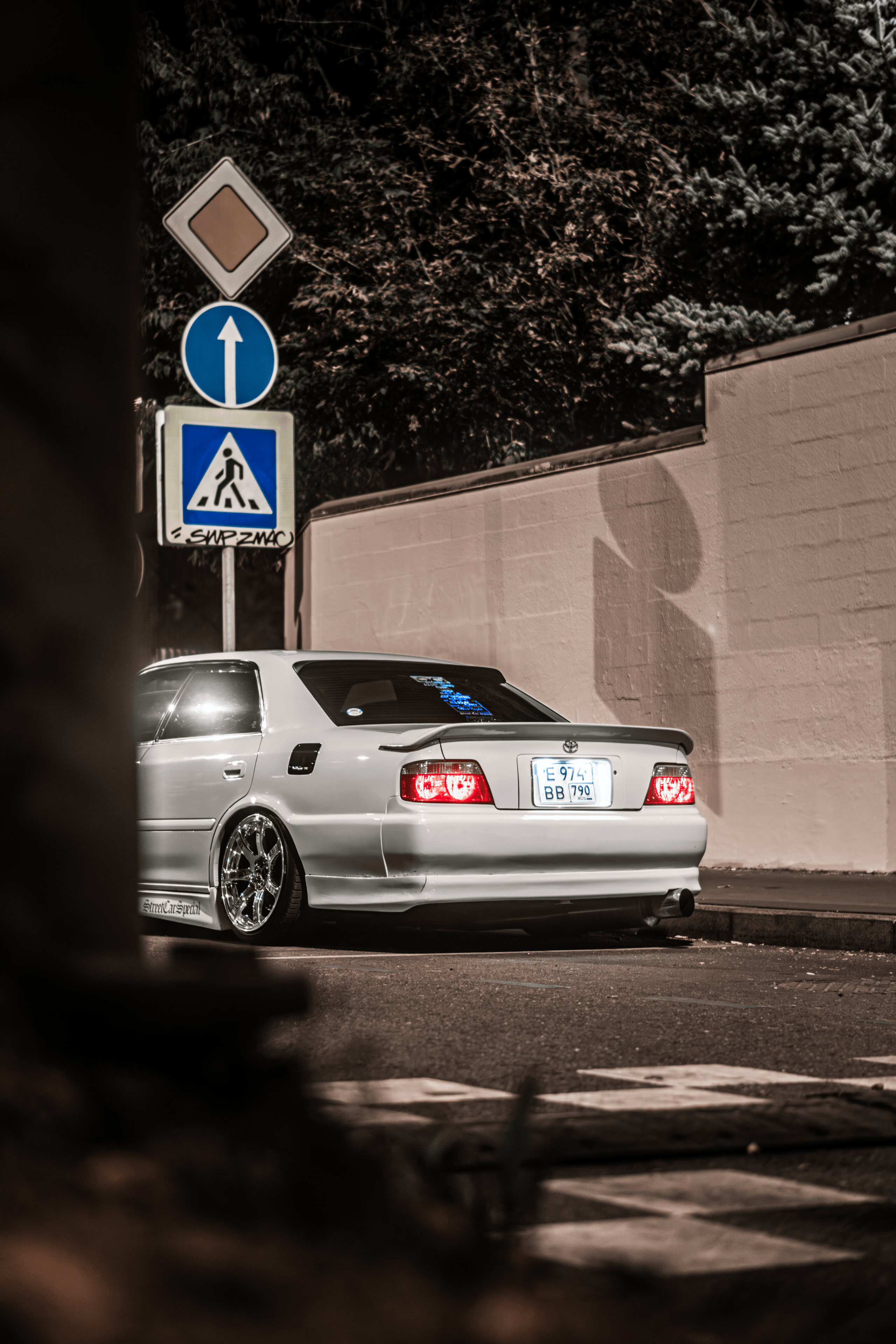 Toyota Chaser JZX100: белая жемчужина