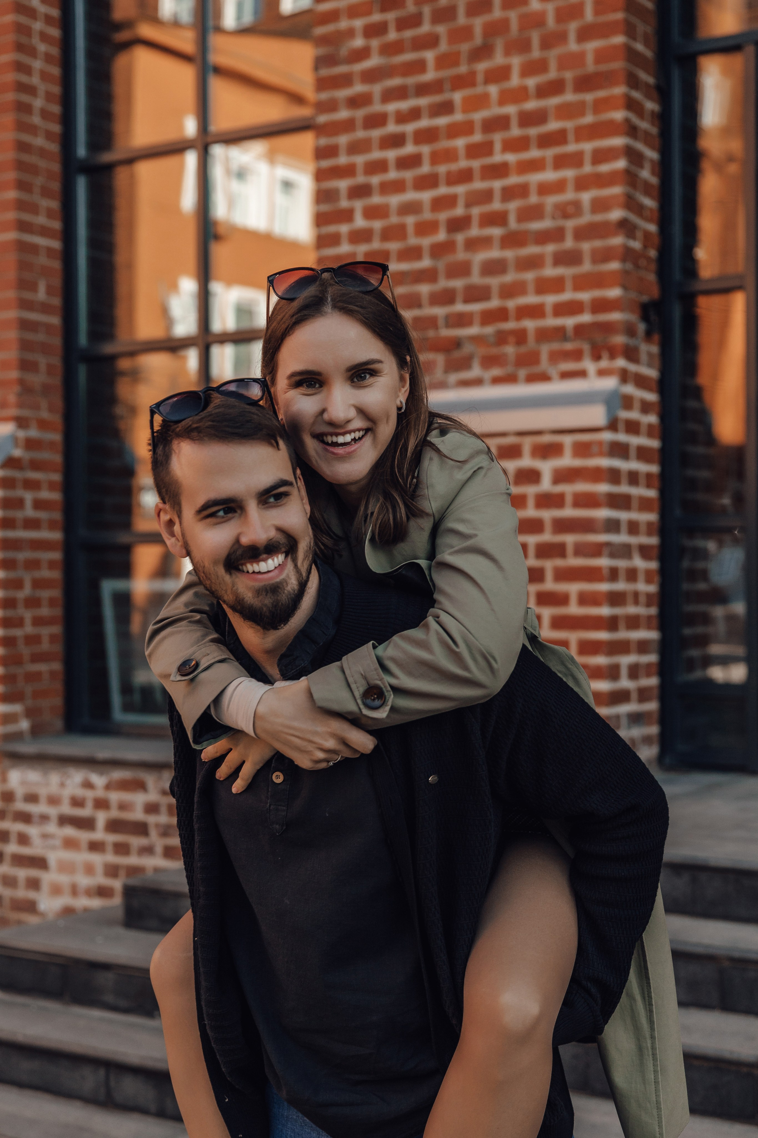 Lovestory в бизнес-квартале Арма. Свадебный фотограф в Москве Дарья Олендарёва