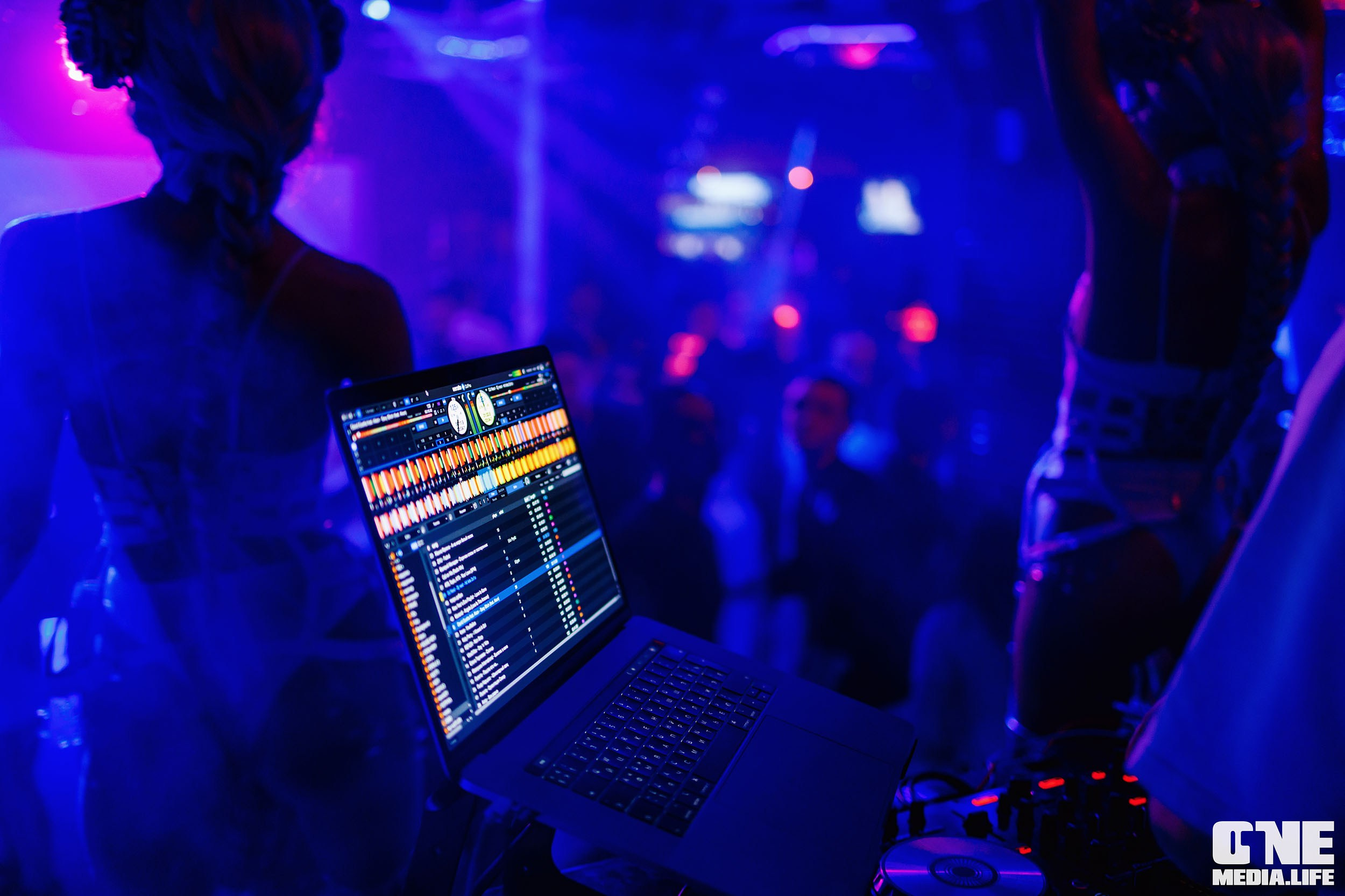 Фоторепортаж из РК Планета. One Media Life: фоторепортажи, фотоотчеты с мероприятий и заведений