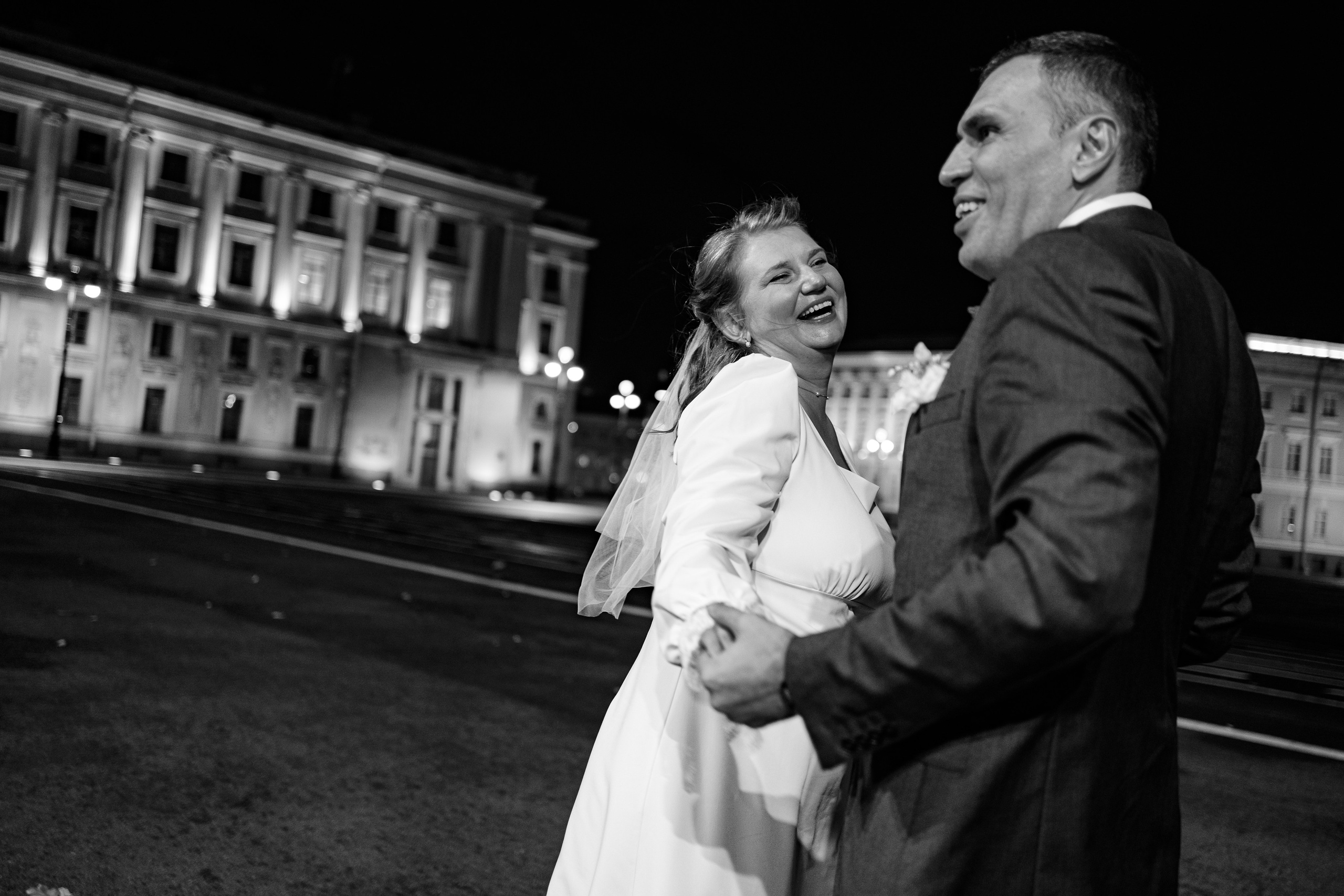 Ночная свадебная прогулка. Professional photoartist in St. Petersburg (wedding, reportage, portrait, model book, love story) Alexander Shvedov