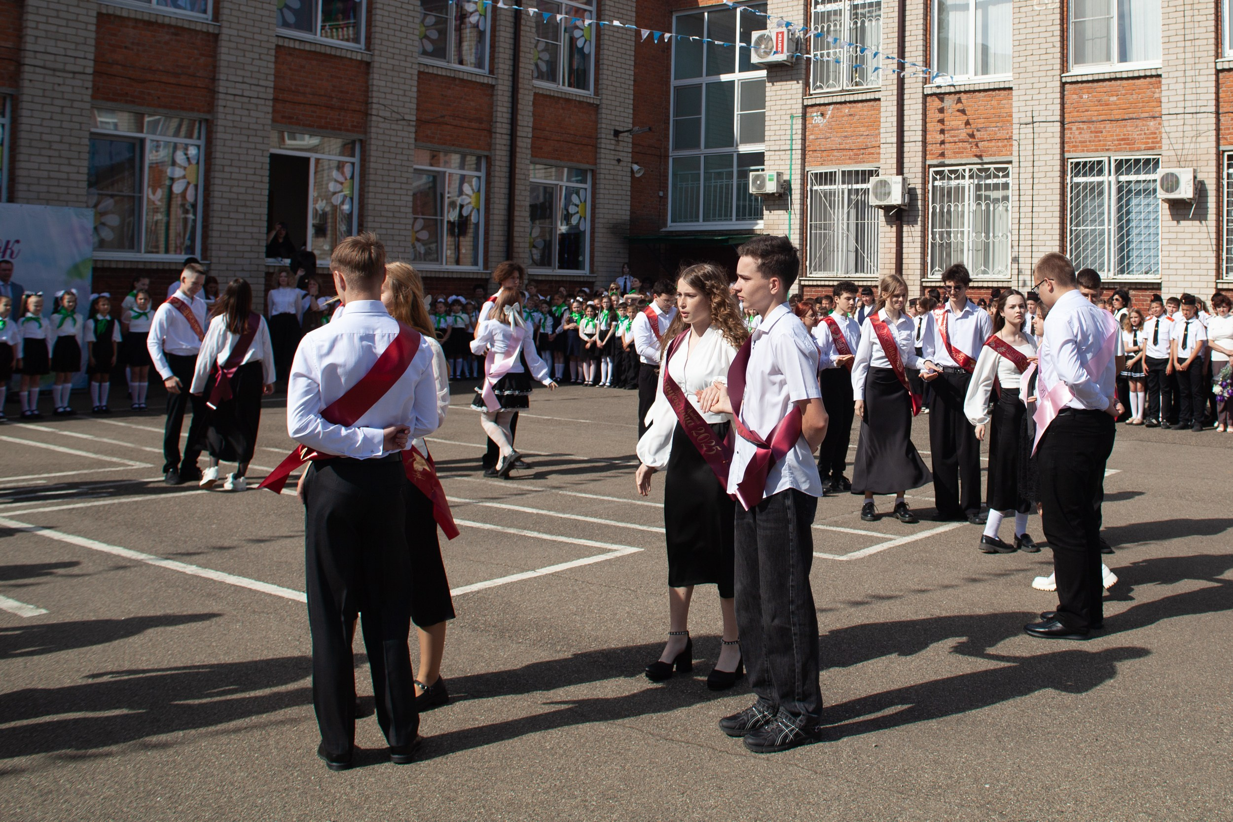 Последний звонок в Десяточке