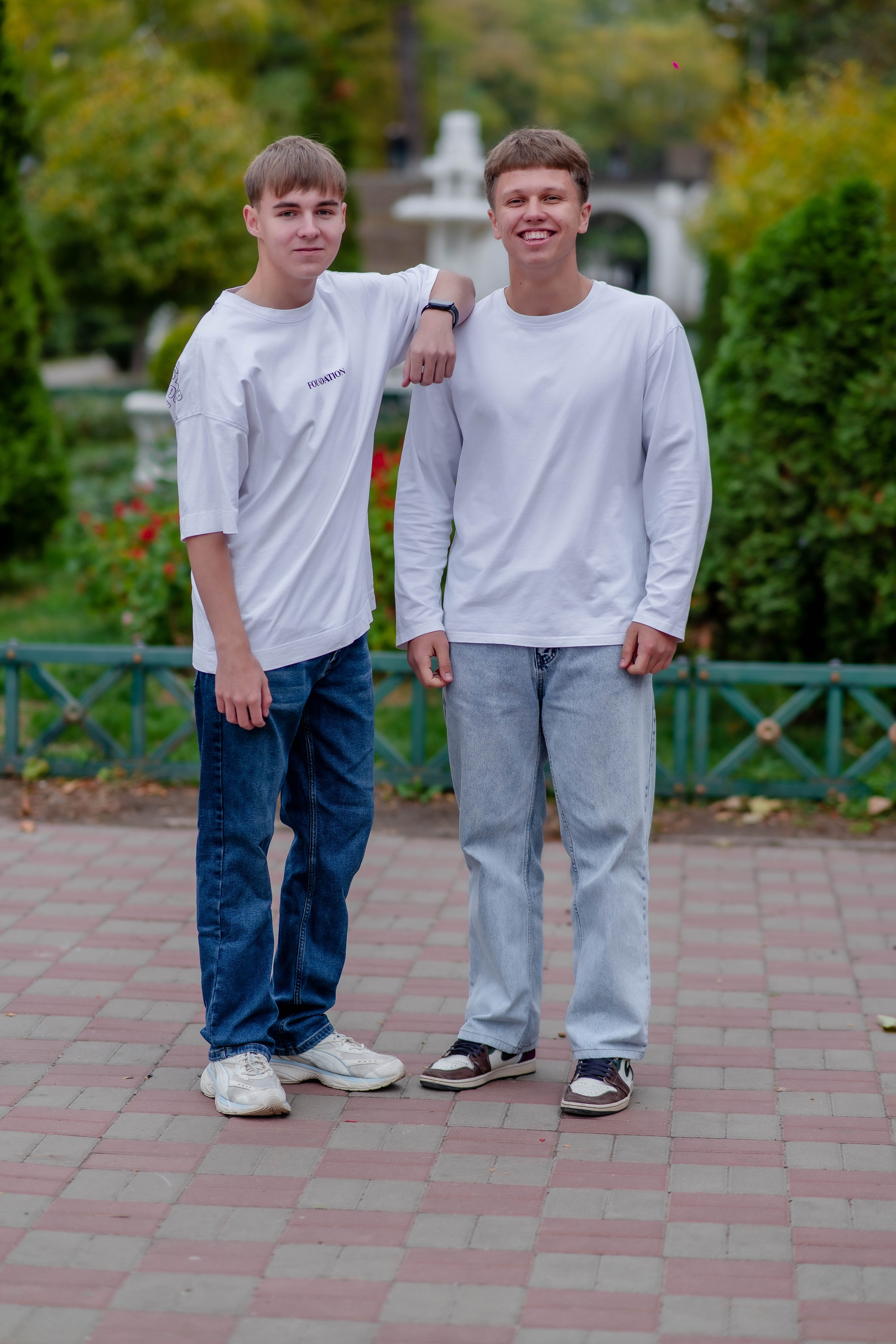 Выпускные (школьные) альбомы (книги) в Ростове-на-Дону. Современные Выпускные Альбомы в Ростове-на-Дону