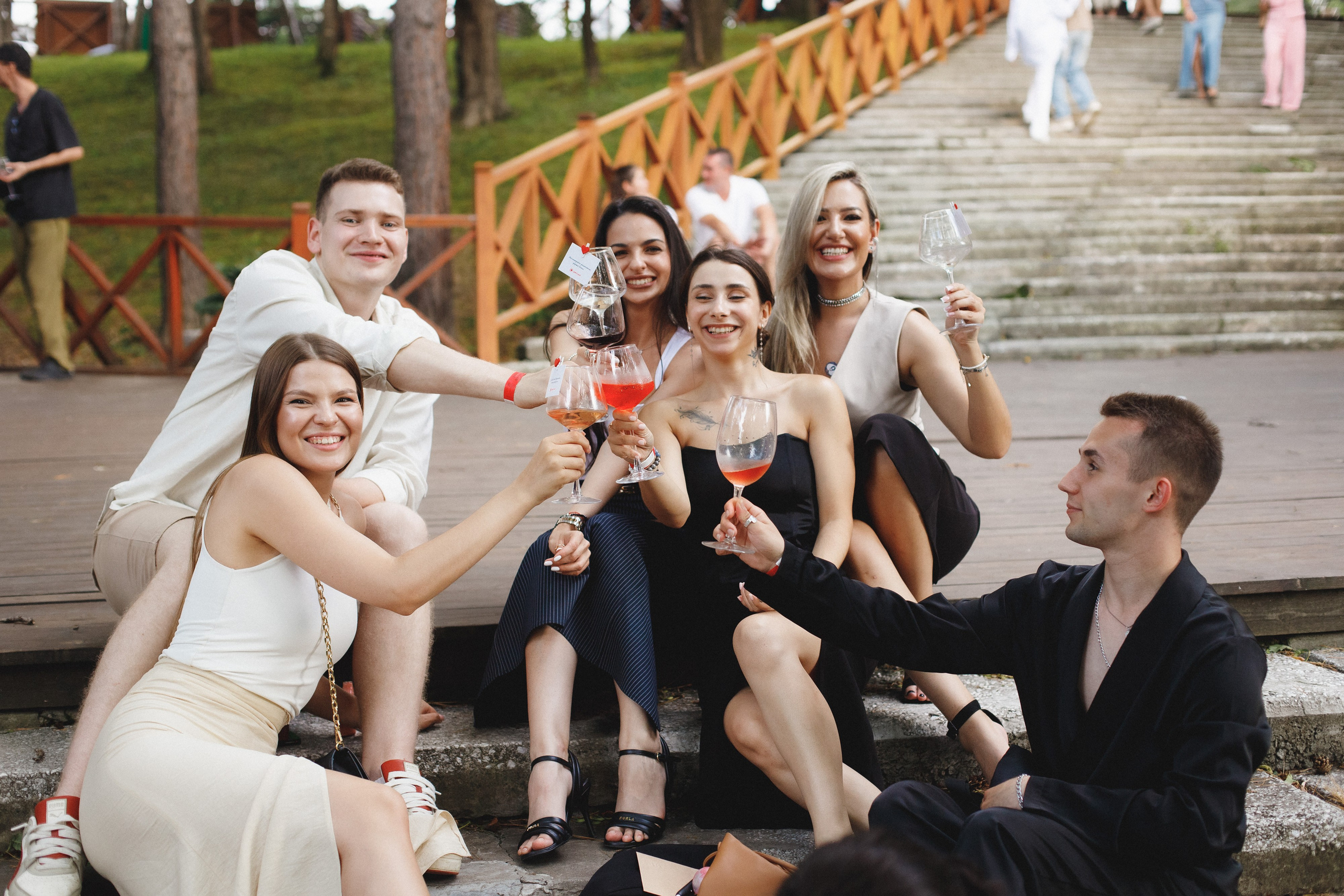 ФЕСТИВАЛЬ РОССИЙСКОГО ВИНА. СВОИ. ФОТООТЧЕТЫ-СОБЫТИЯ-МЕСТА