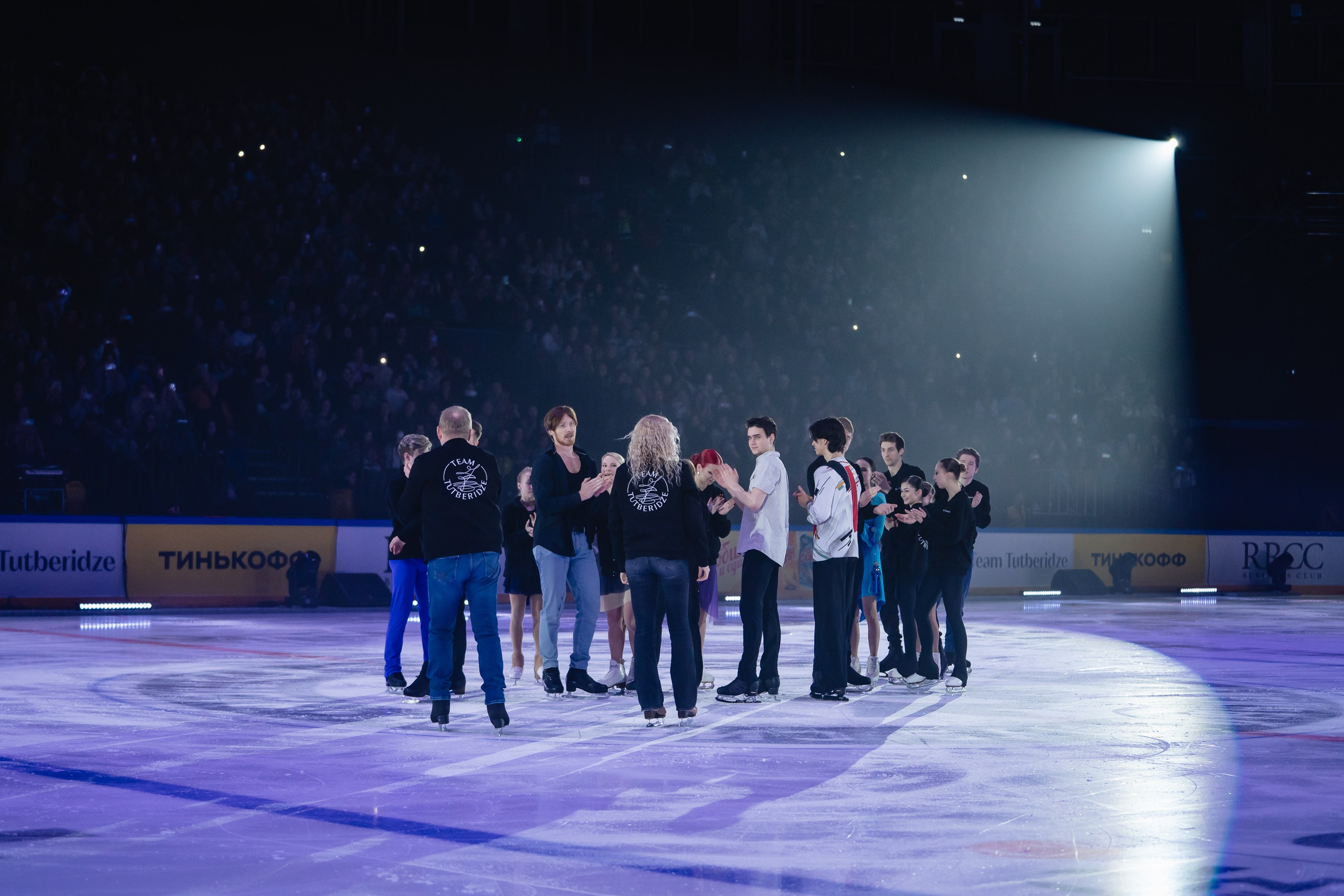Шоу «Чемпионы на льду» в Новосибирске. Воробьева Ксения — Спортивный и танцевальный фотограф Новосибирск